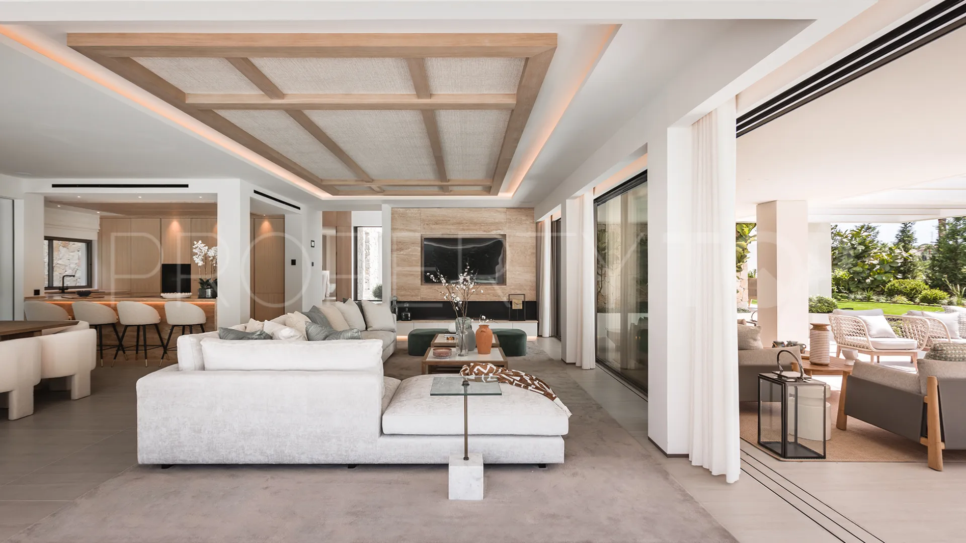 Comprar villa con 5 dormitorios en Marbella