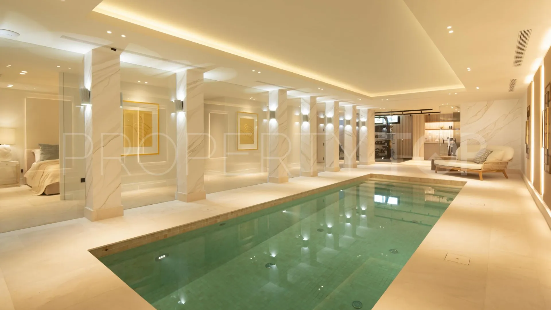 Villa en venta en Benahavis