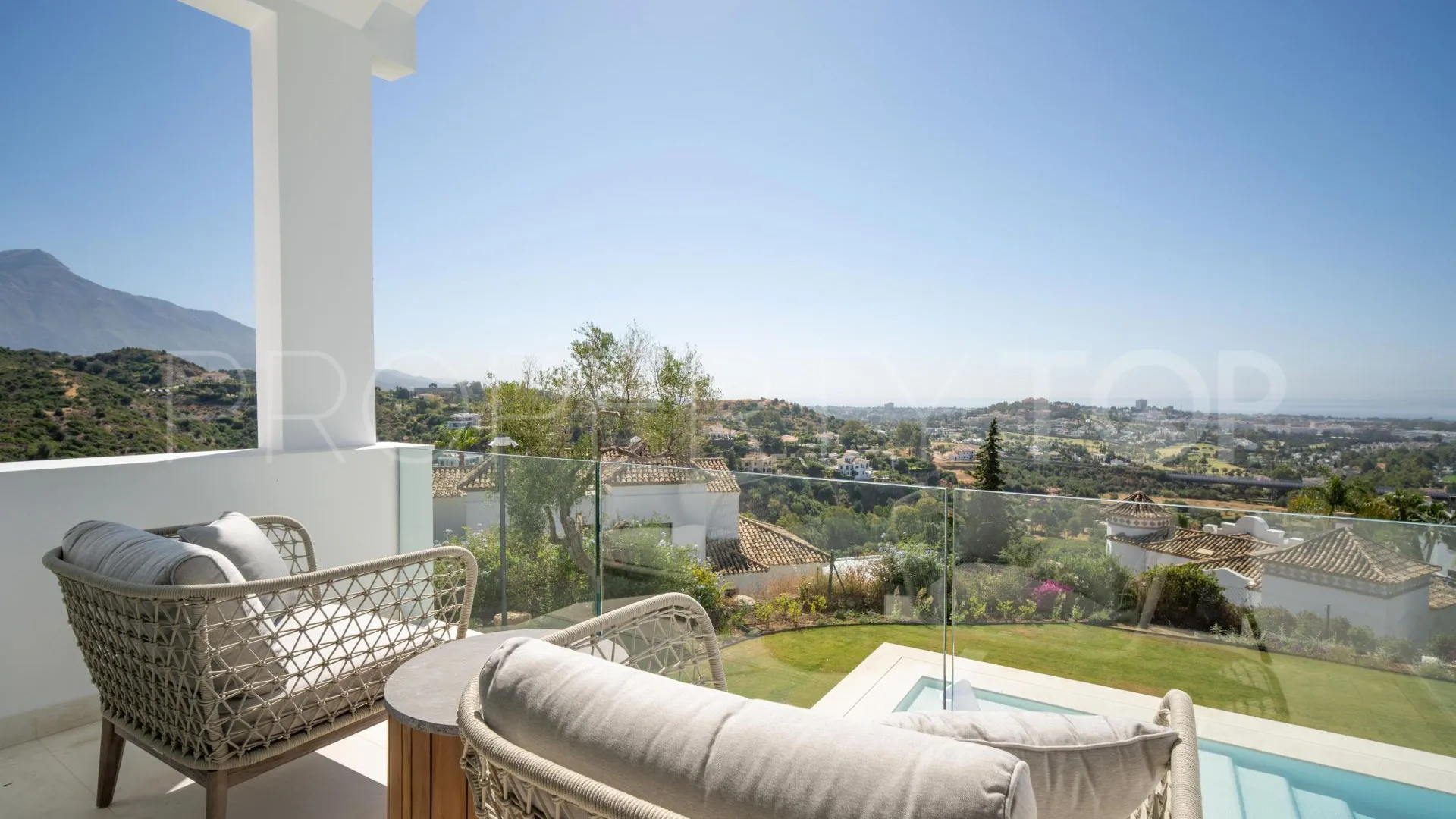 Villa en venta en Benahavis