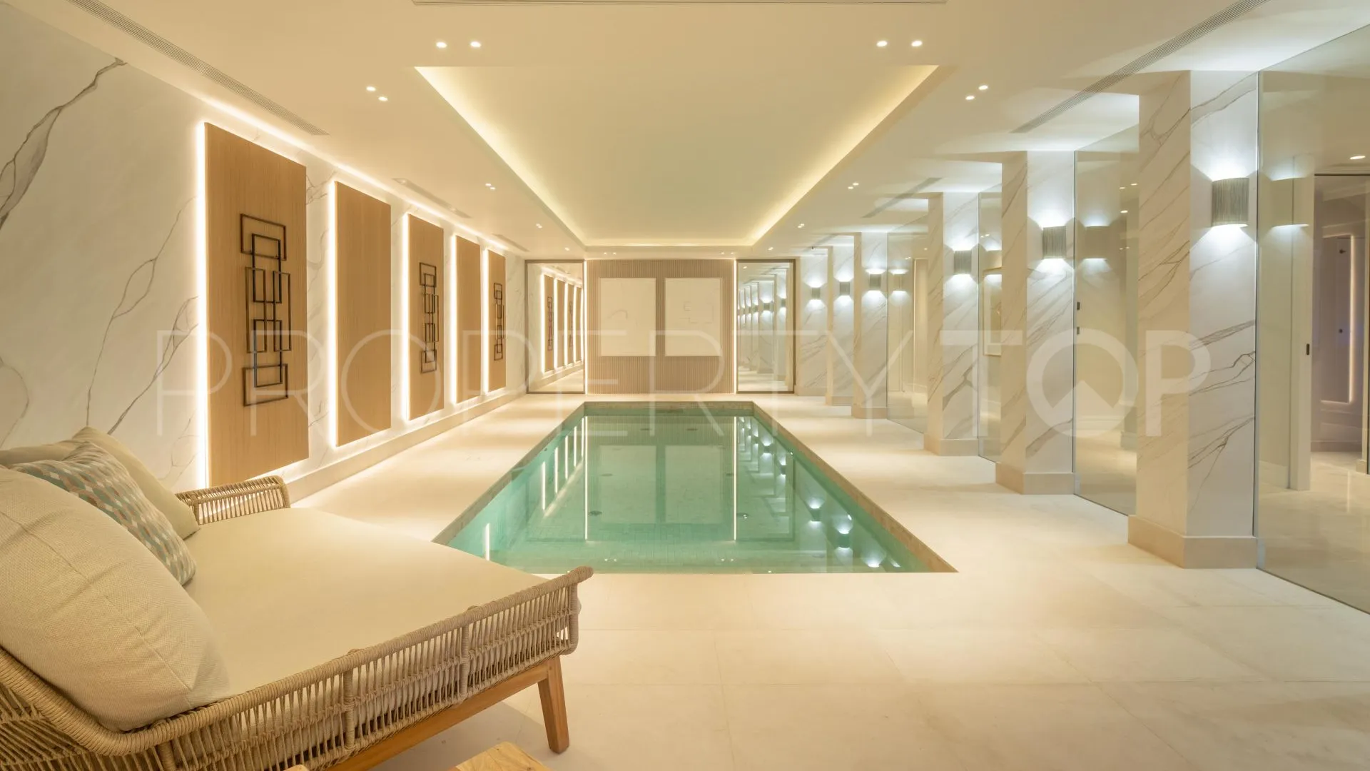 Villa en venta en Benahavis