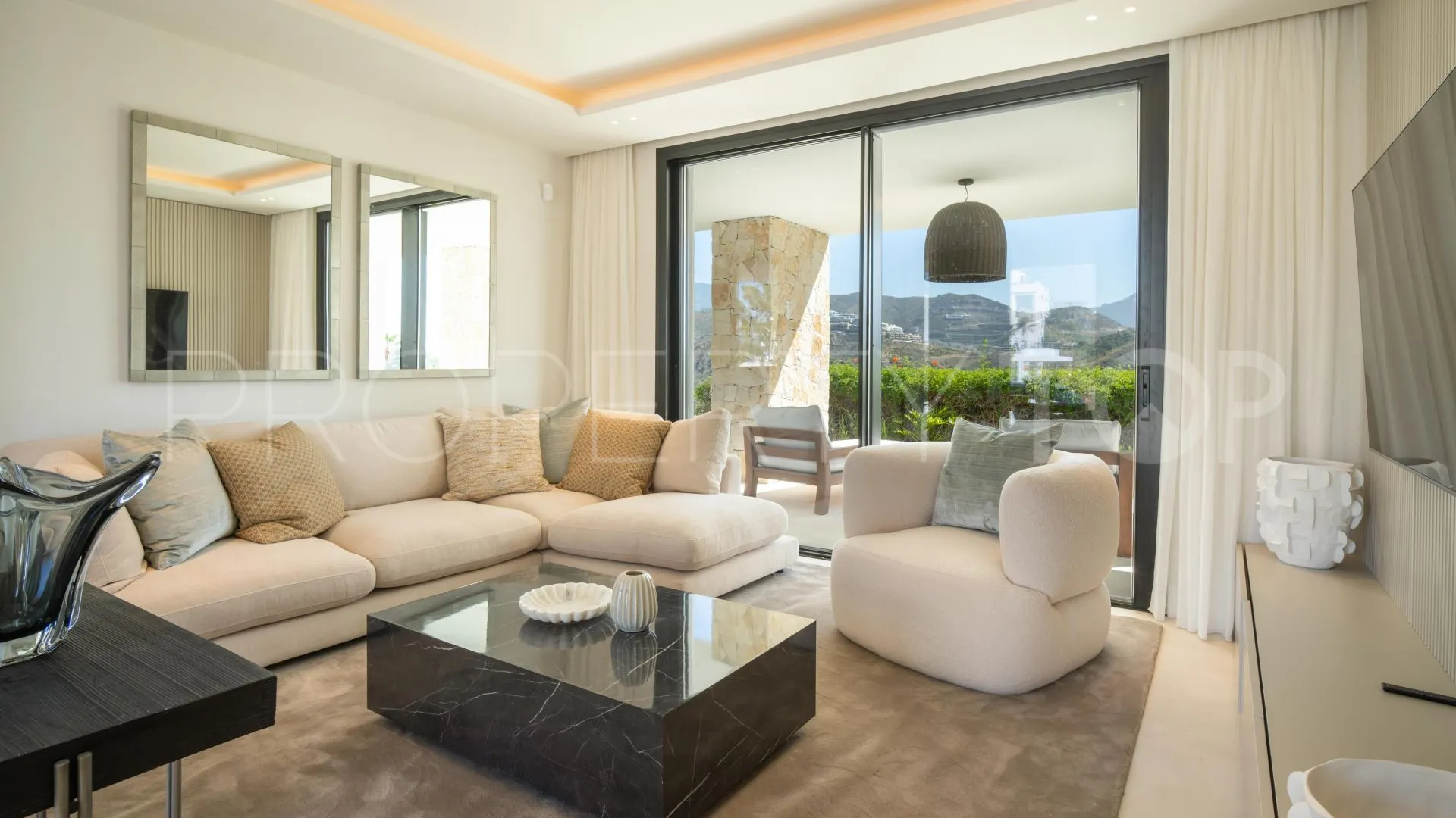 Villa en venta en Benahavis