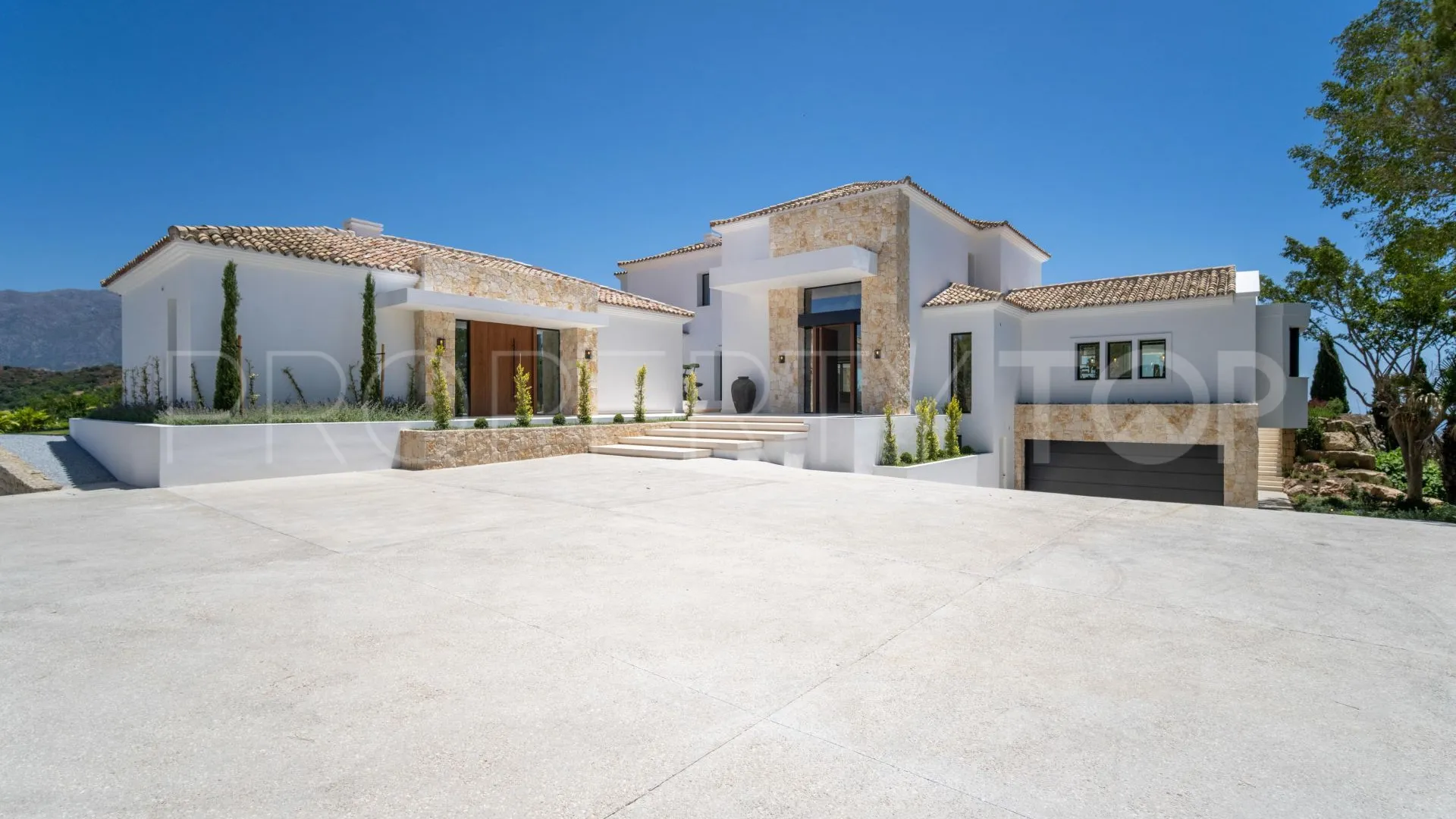 Villa en venta en Benahavis