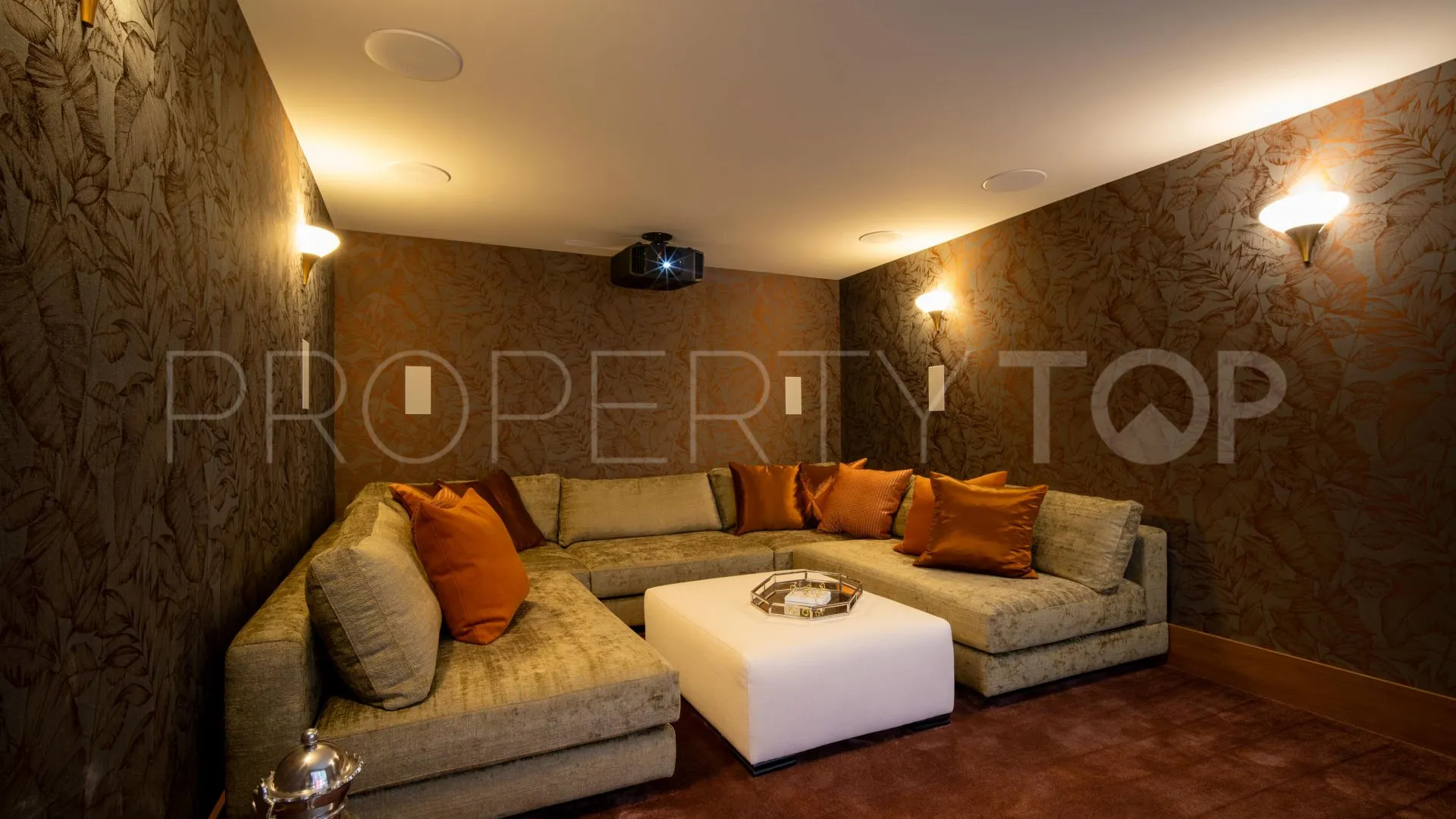 Villa en venta en Benahavis