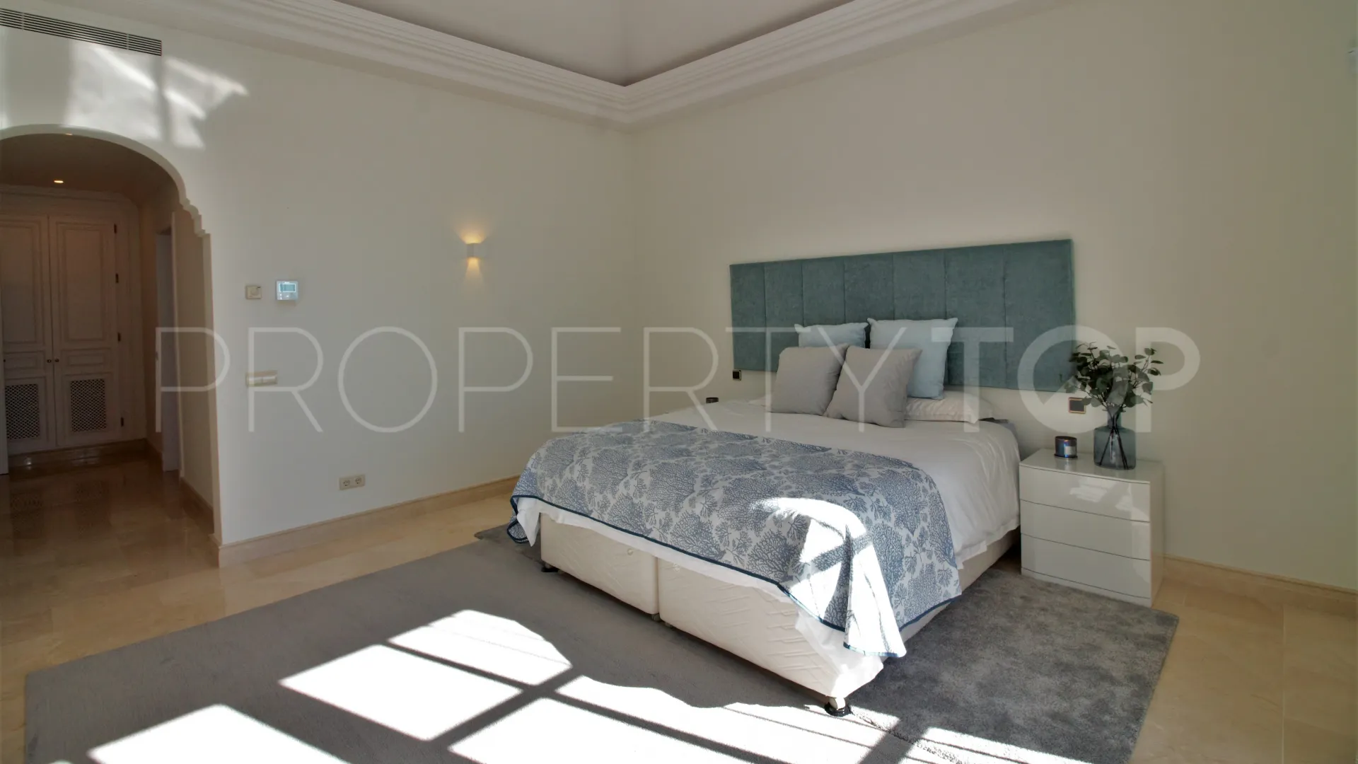 Villa en venta en Benahavis de 7 dormitorios