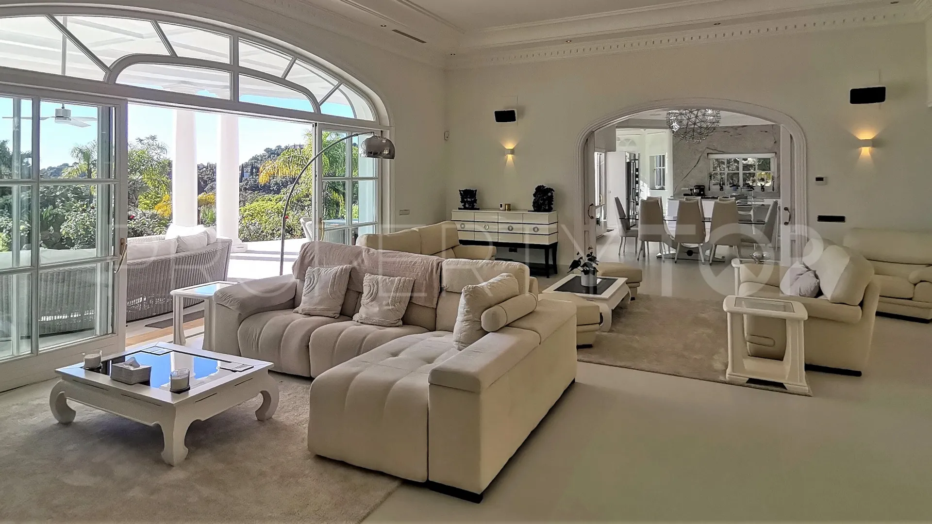 Villa en venta en Benahavis de 7 dormitorios