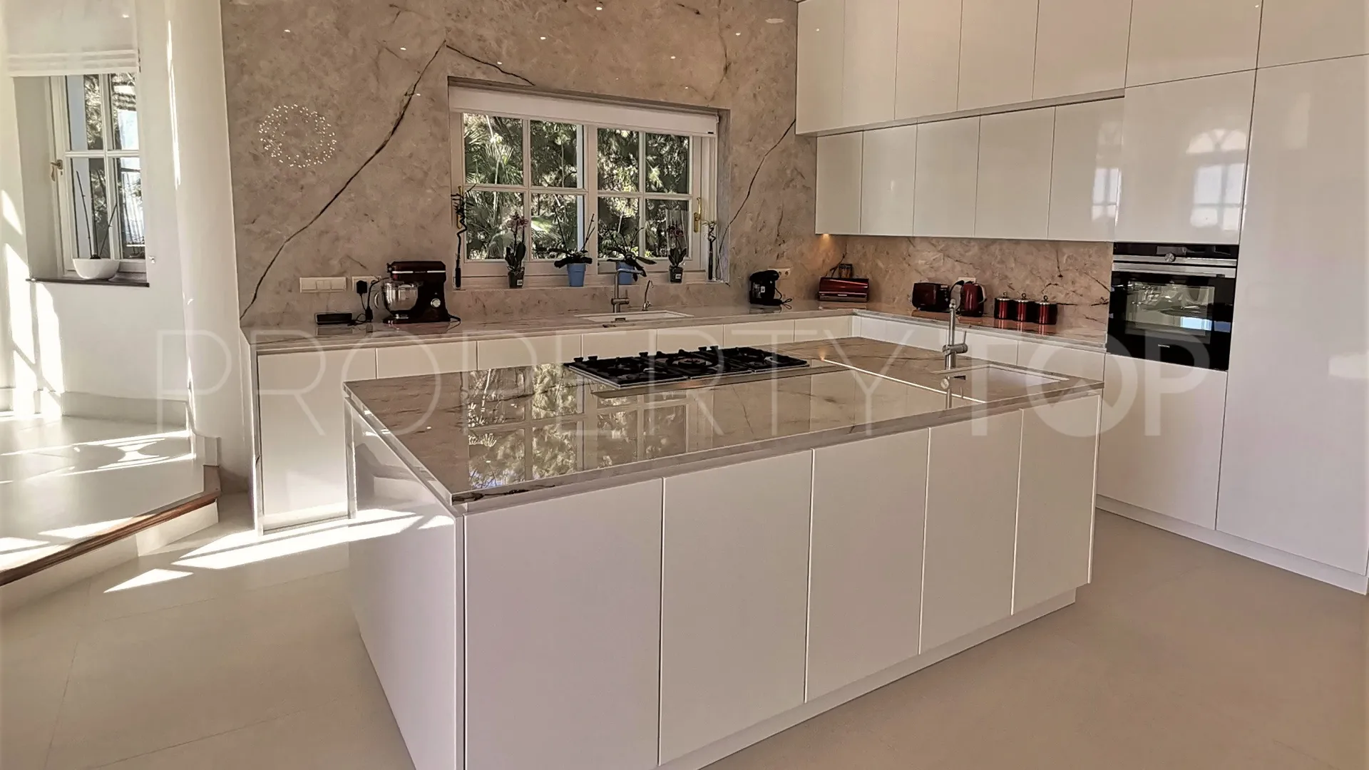 Villa en venta en Benahavis de 7 dormitorios