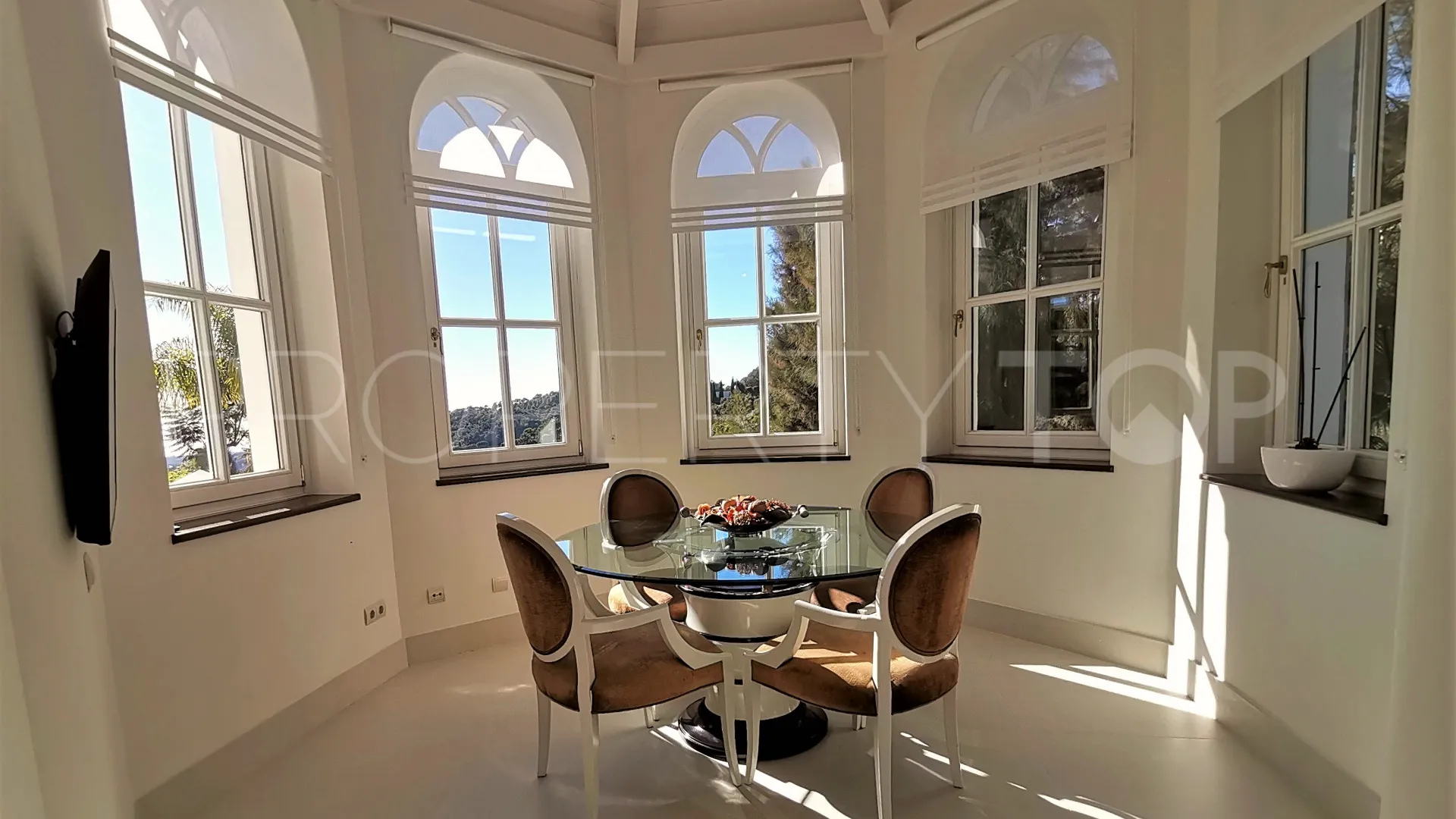 Villa en venta en Benahavis de 7 dormitorios