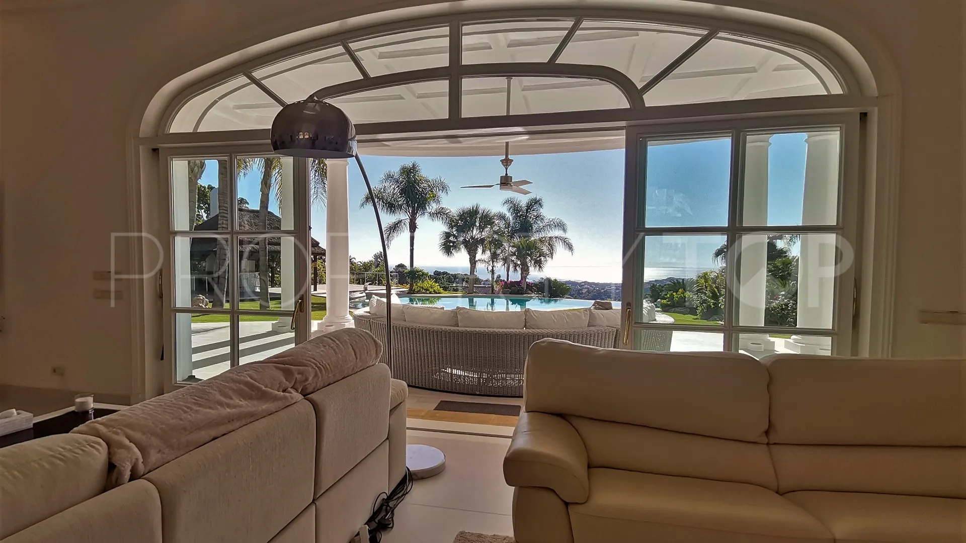 Villa en venta en Benahavis de 7 dormitorios