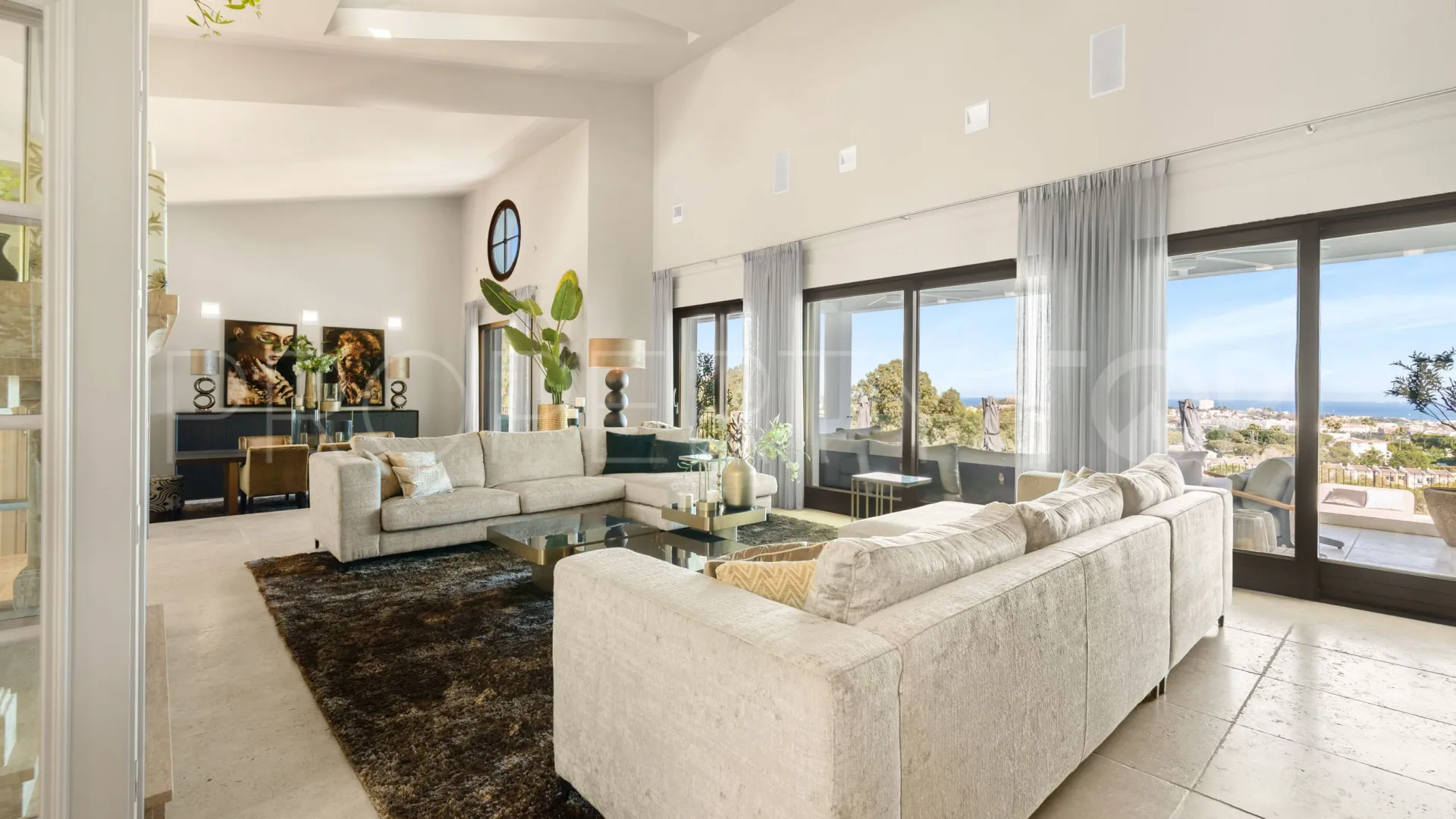 Villa de 7 dormitorios en venta en Benahavis