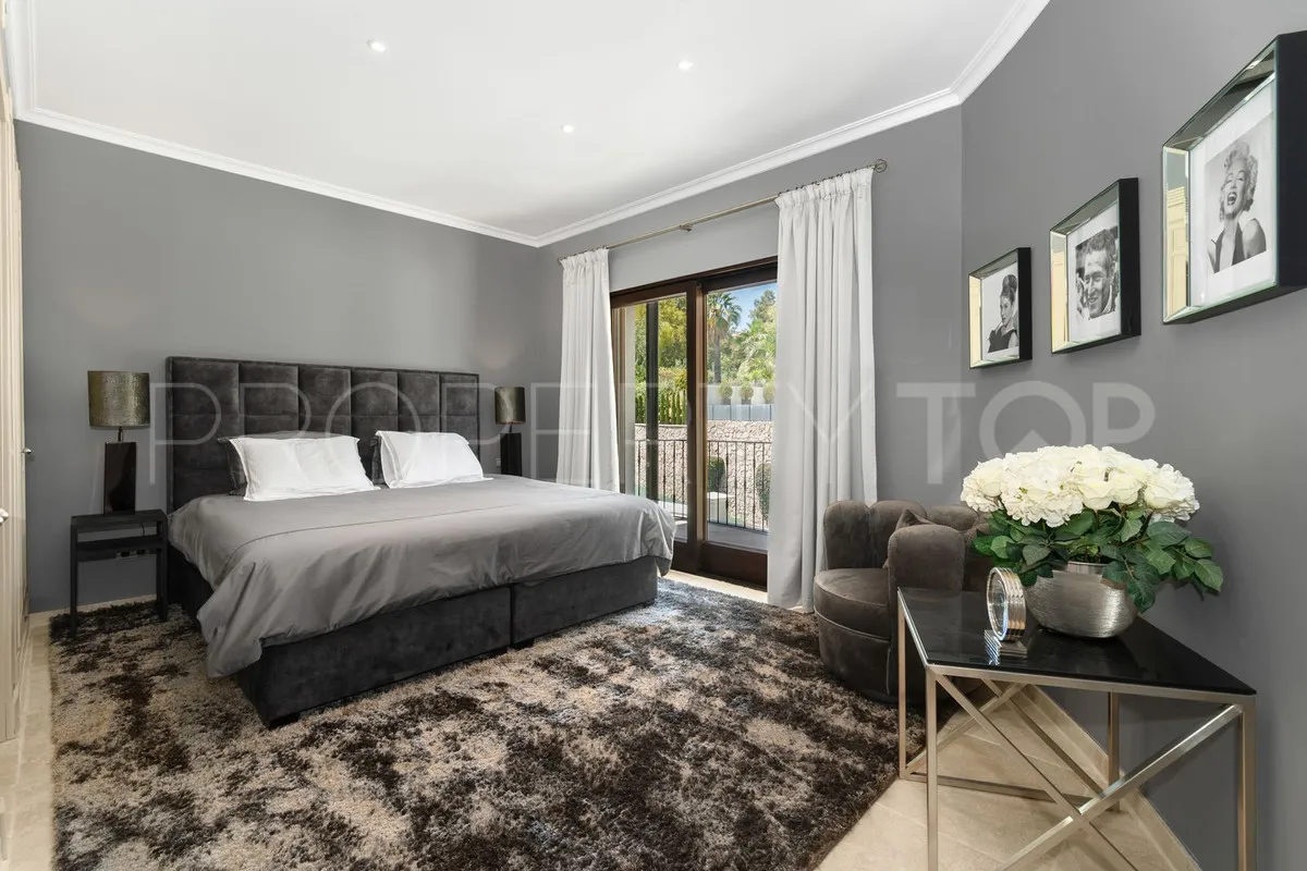 Villa de 7 dormitorios en venta en Benahavis