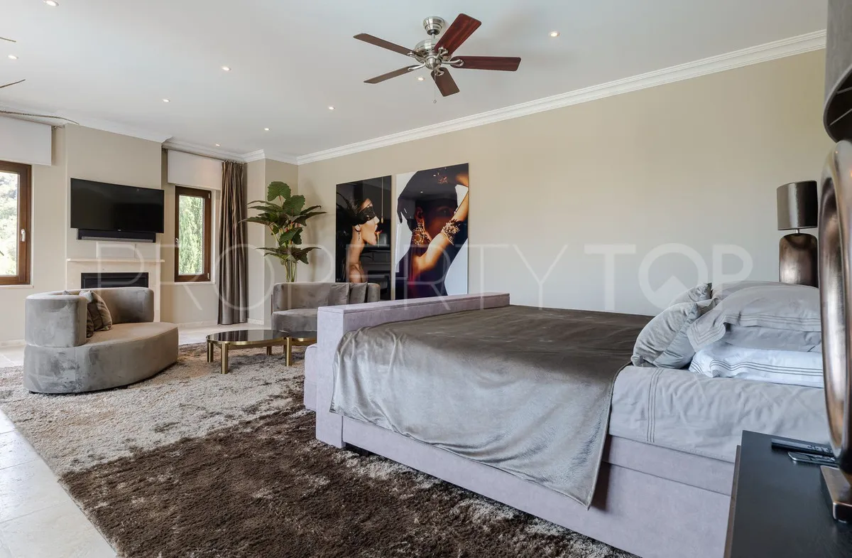 Villa de 7 dormitorios en venta en Benahavis