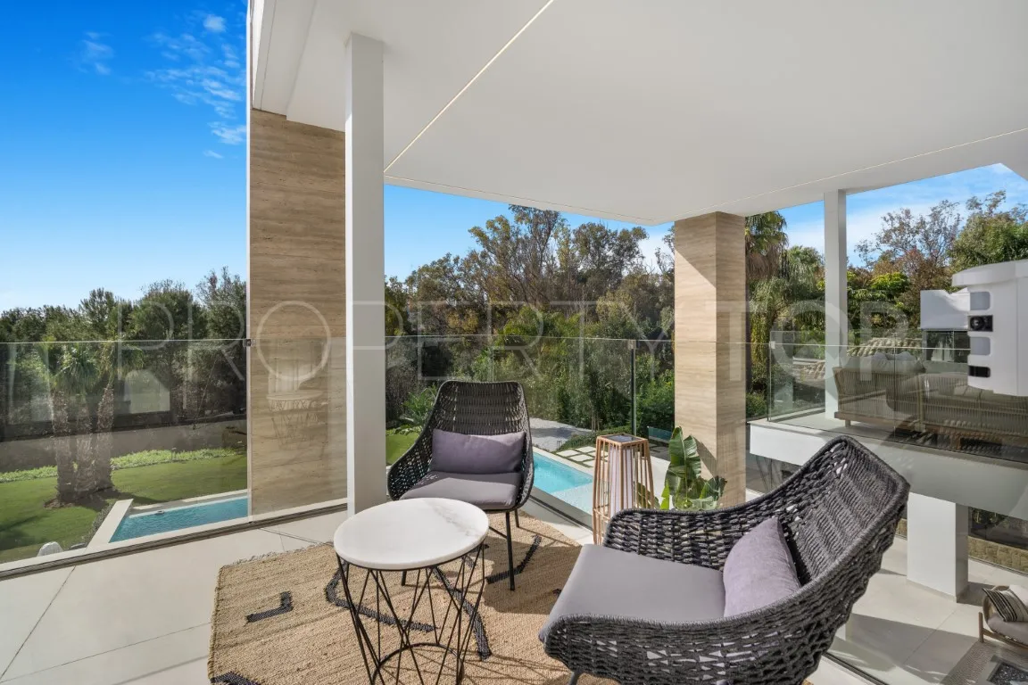 For sale villa with 6 bedrooms in Marbella