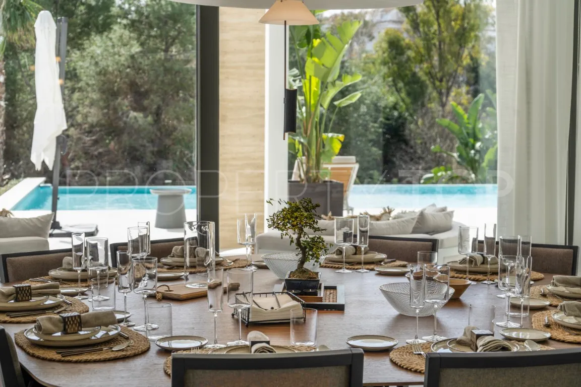 For sale villa with 6 bedrooms in Marbella
