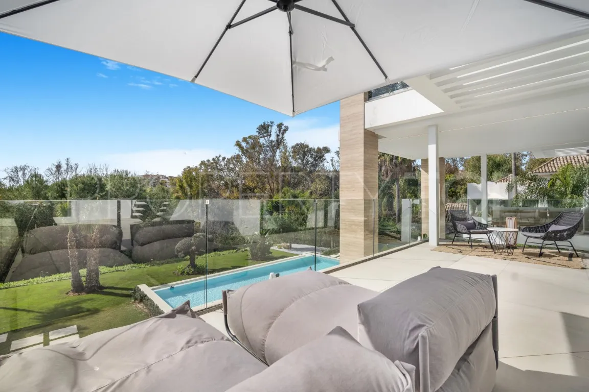 For sale villa with 6 bedrooms in Marbella