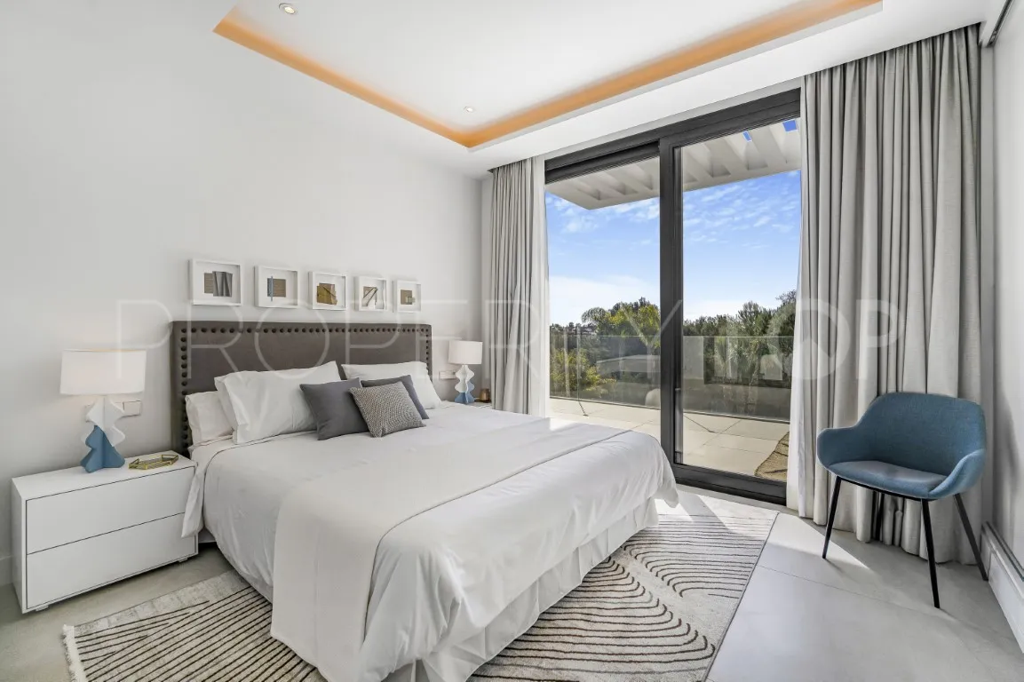 For sale villa with 6 bedrooms in Marbella