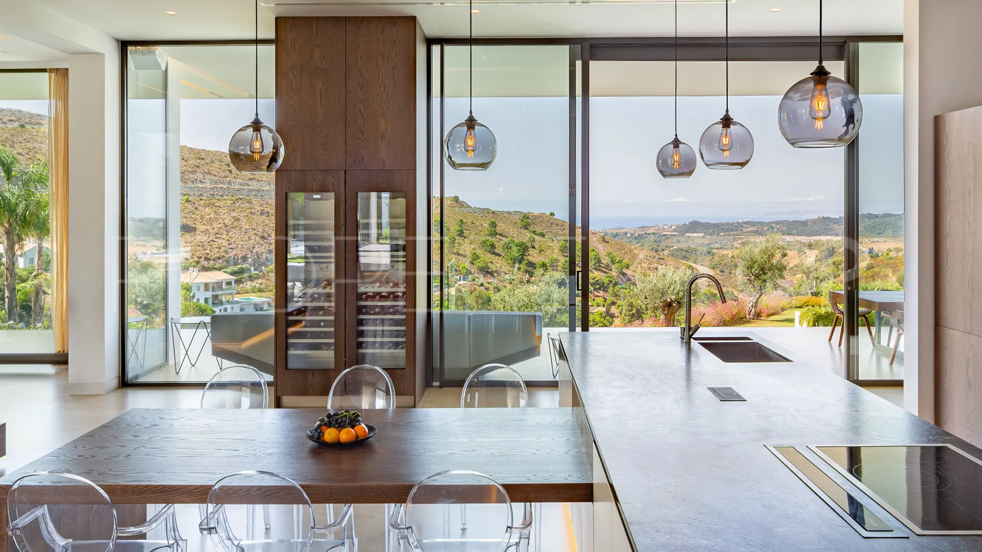 Villa with 6 bedrooms for sale in Benahavis