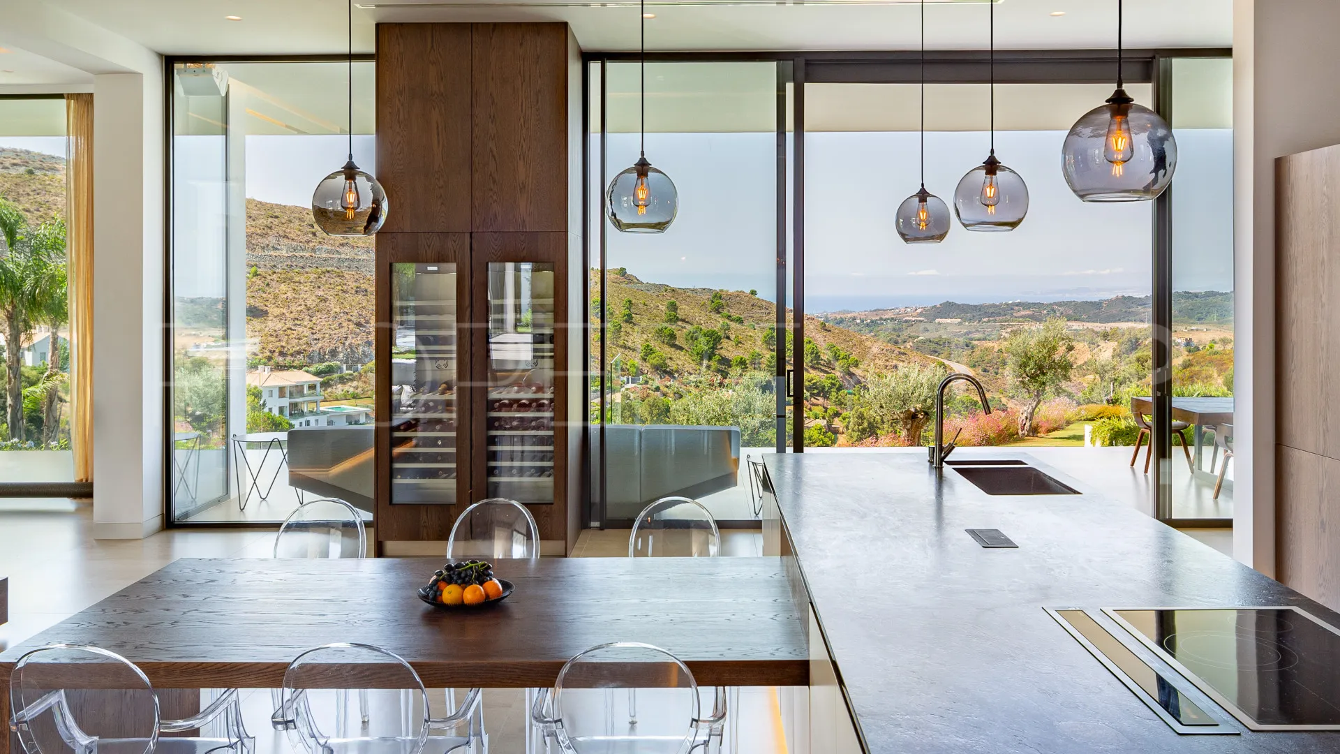 Villa with 6 bedrooms for sale in Benahavis