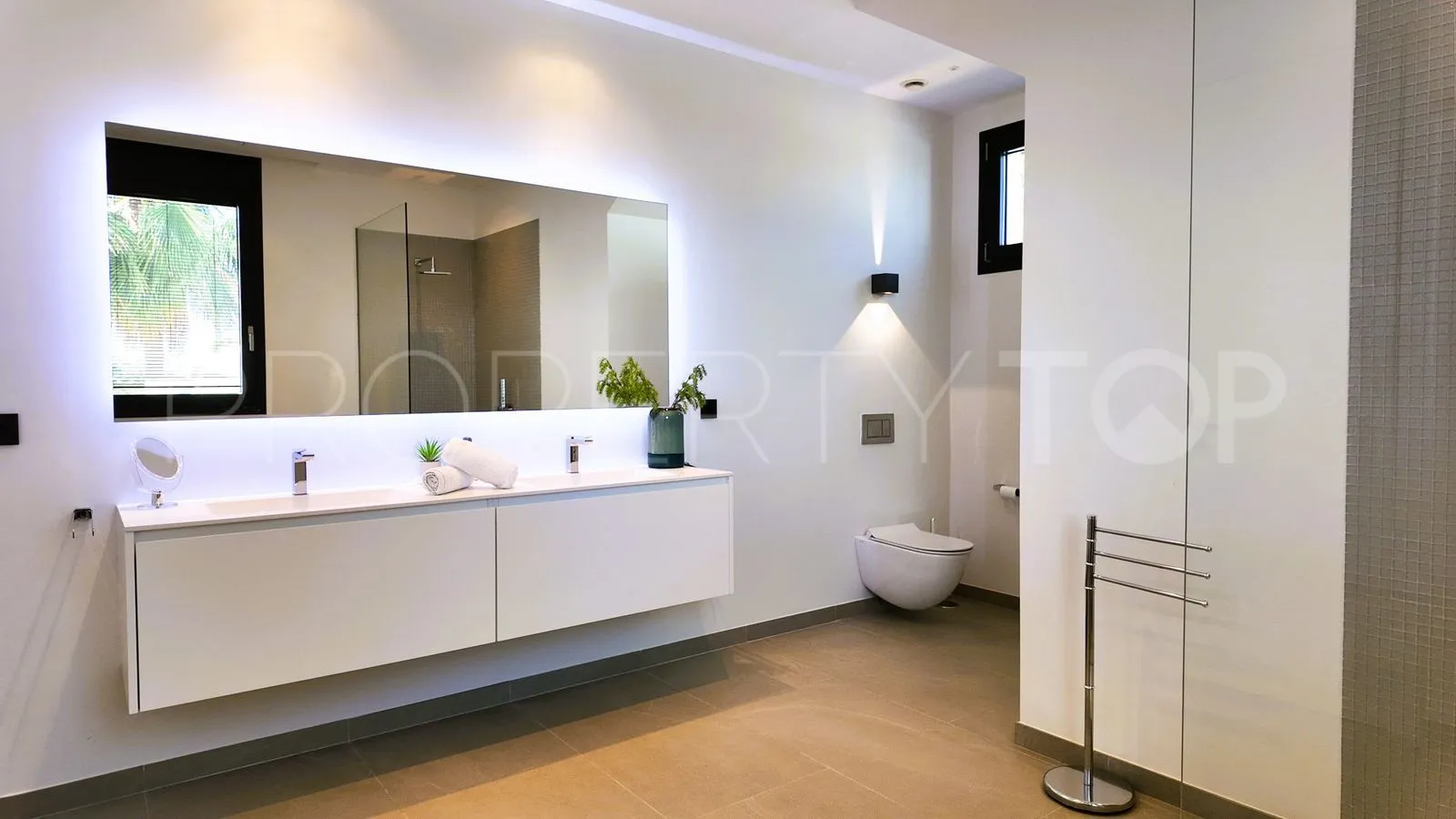 Villa en venta en Benahavis de 4 dormitorios