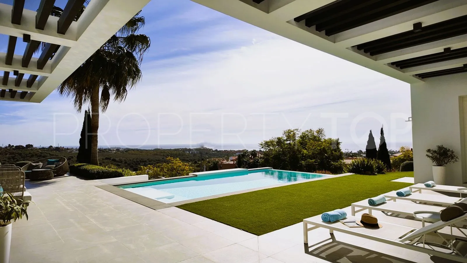 Villa en venta en Benahavis de 4 dormitorios