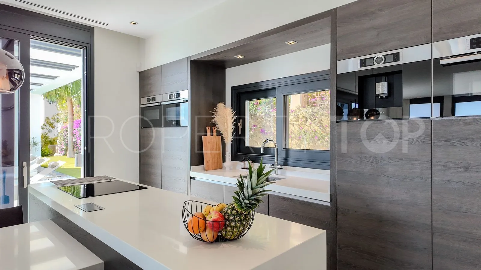Villa en venta en Benahavis de 4 dormitorios