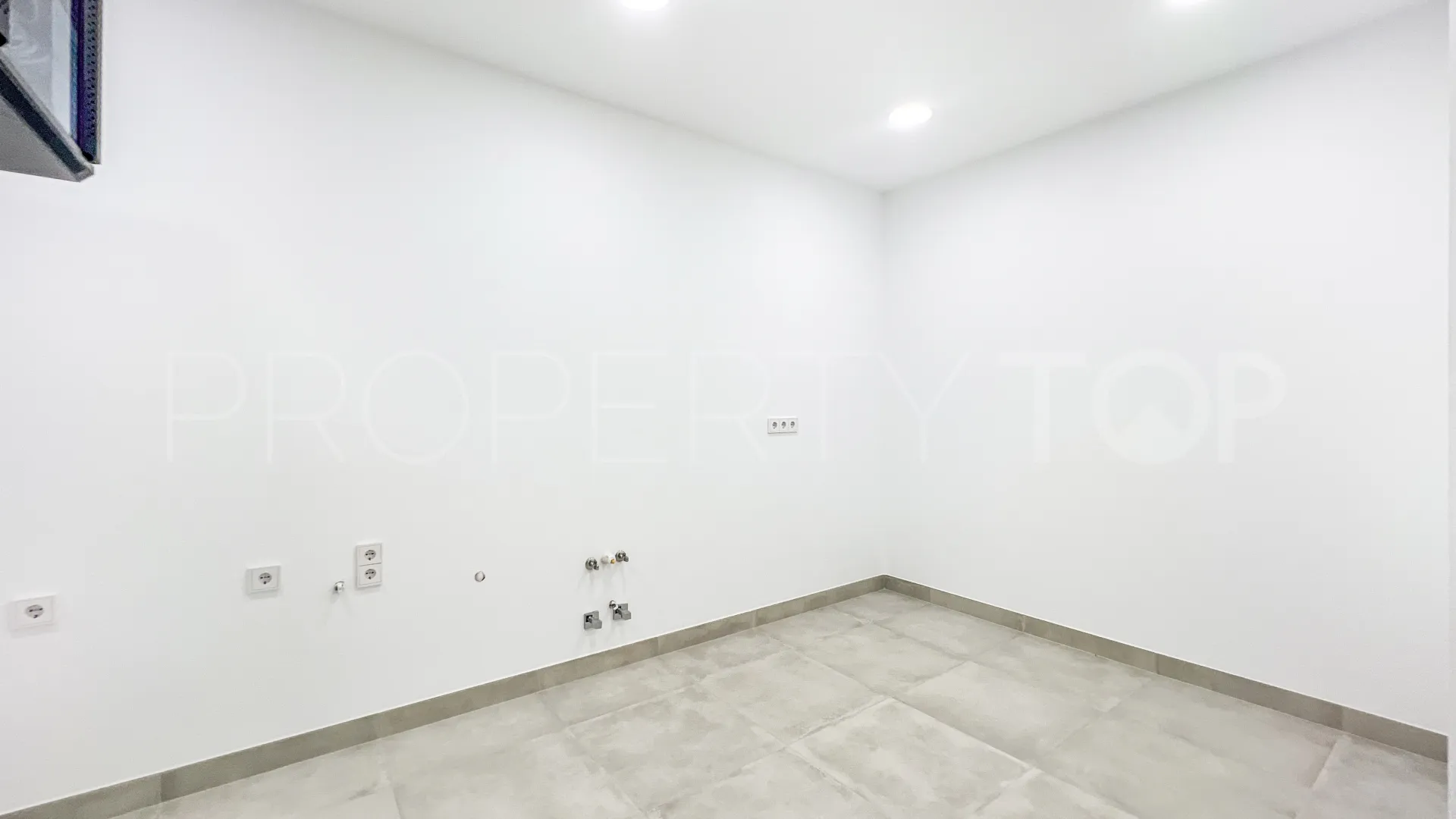 Comprar villa en Marbella Golden Mile con 6 dormitorios