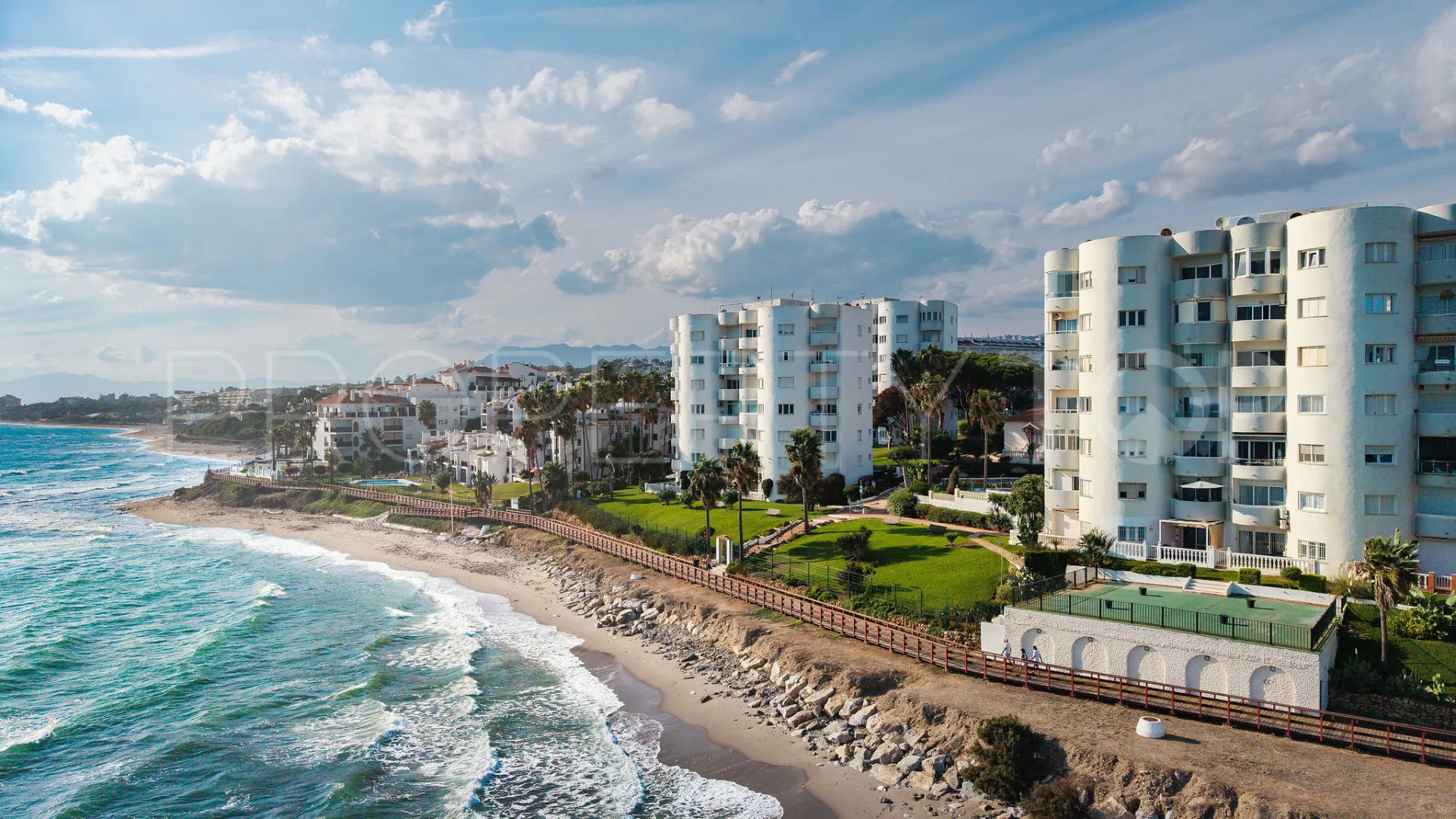 Studio for sale in Calahonda Playa
