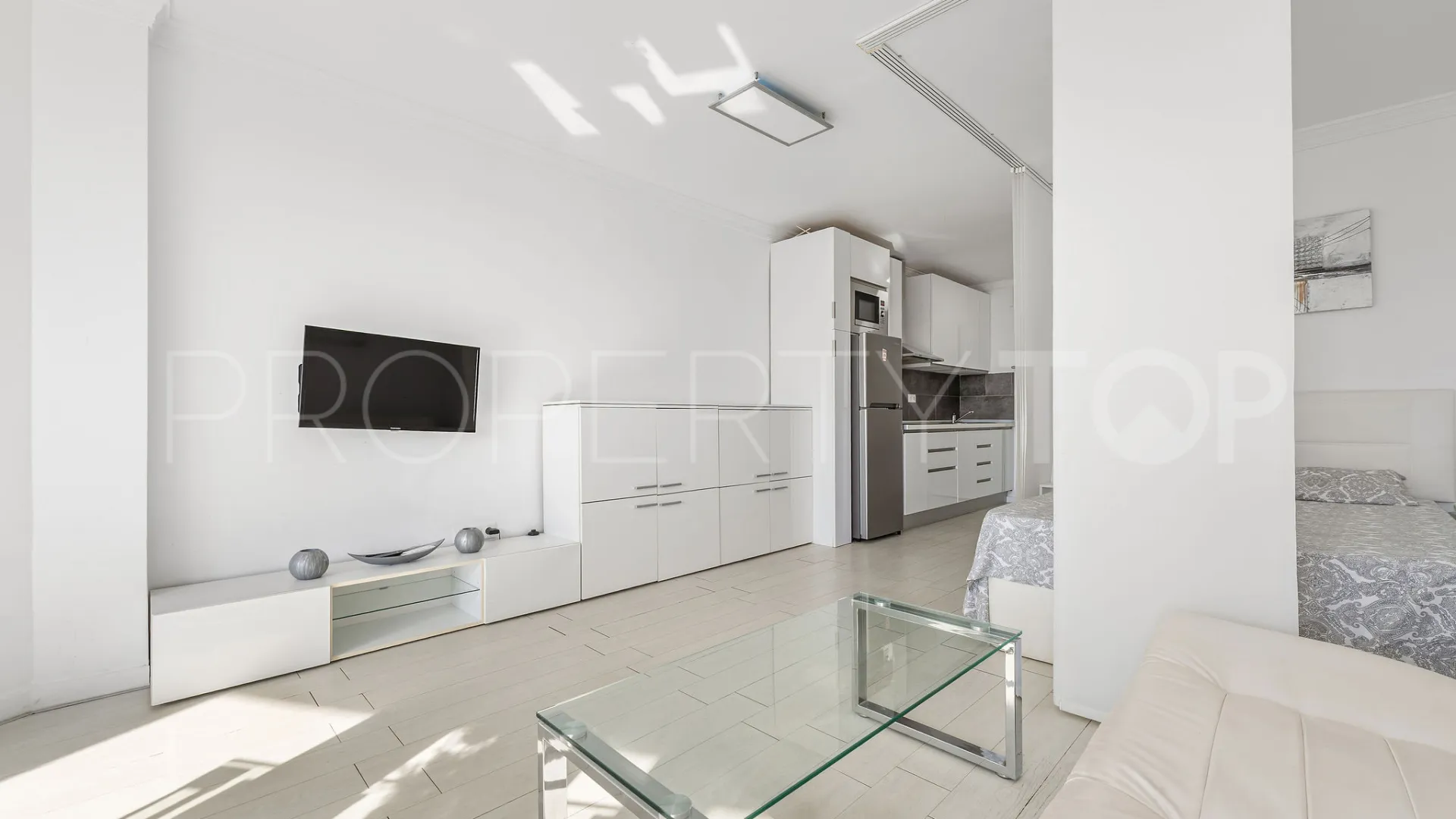 Studio for sale in Calahonda Playa