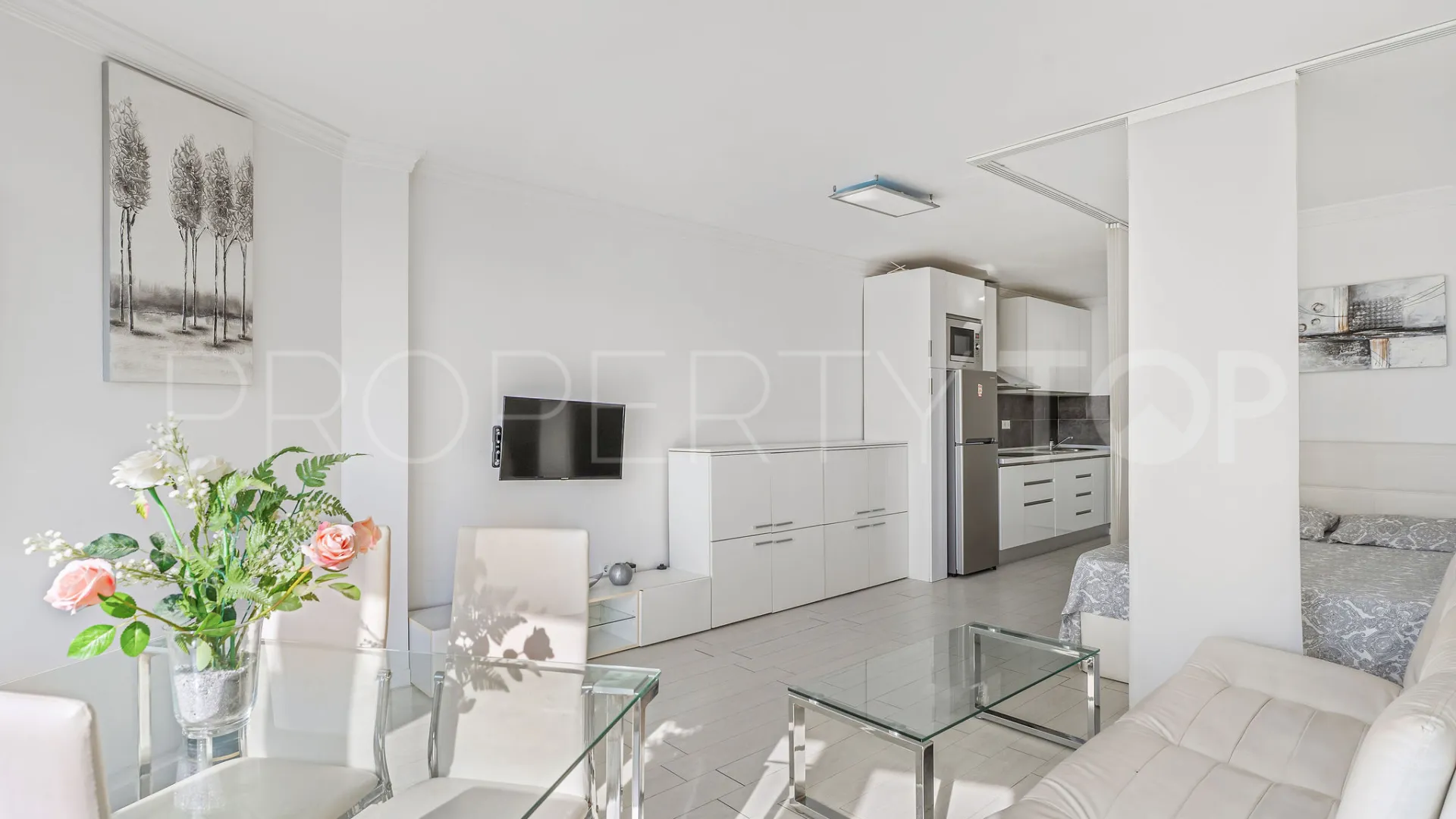 Studio for sale in Calahonda Playa