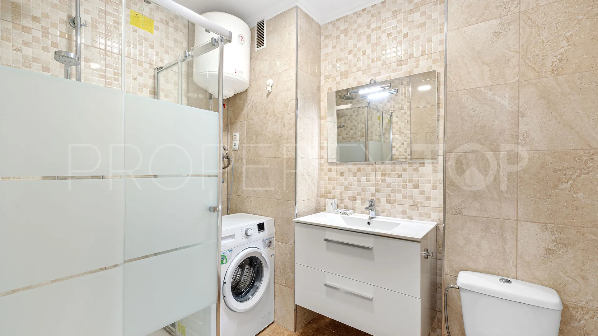 Studio for sale in Calahonda Playa
