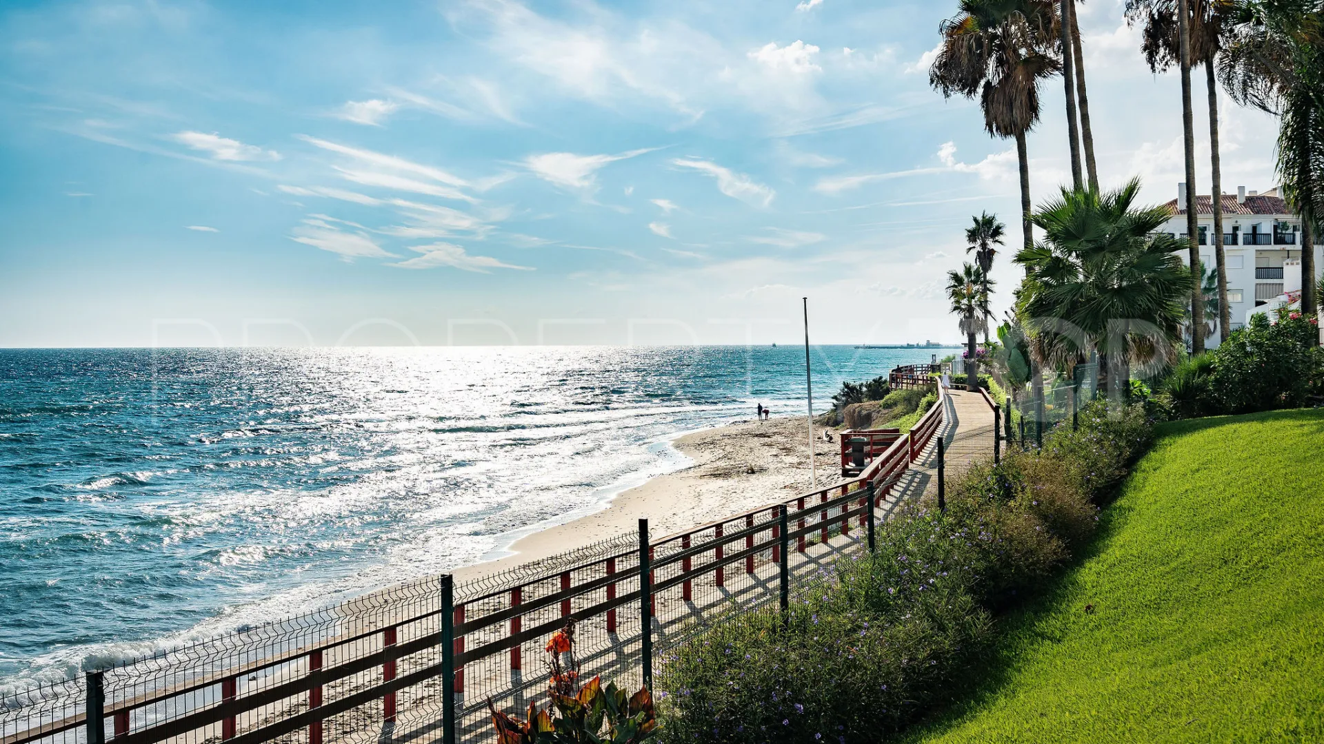 Studio for sale in Calahonda Playa