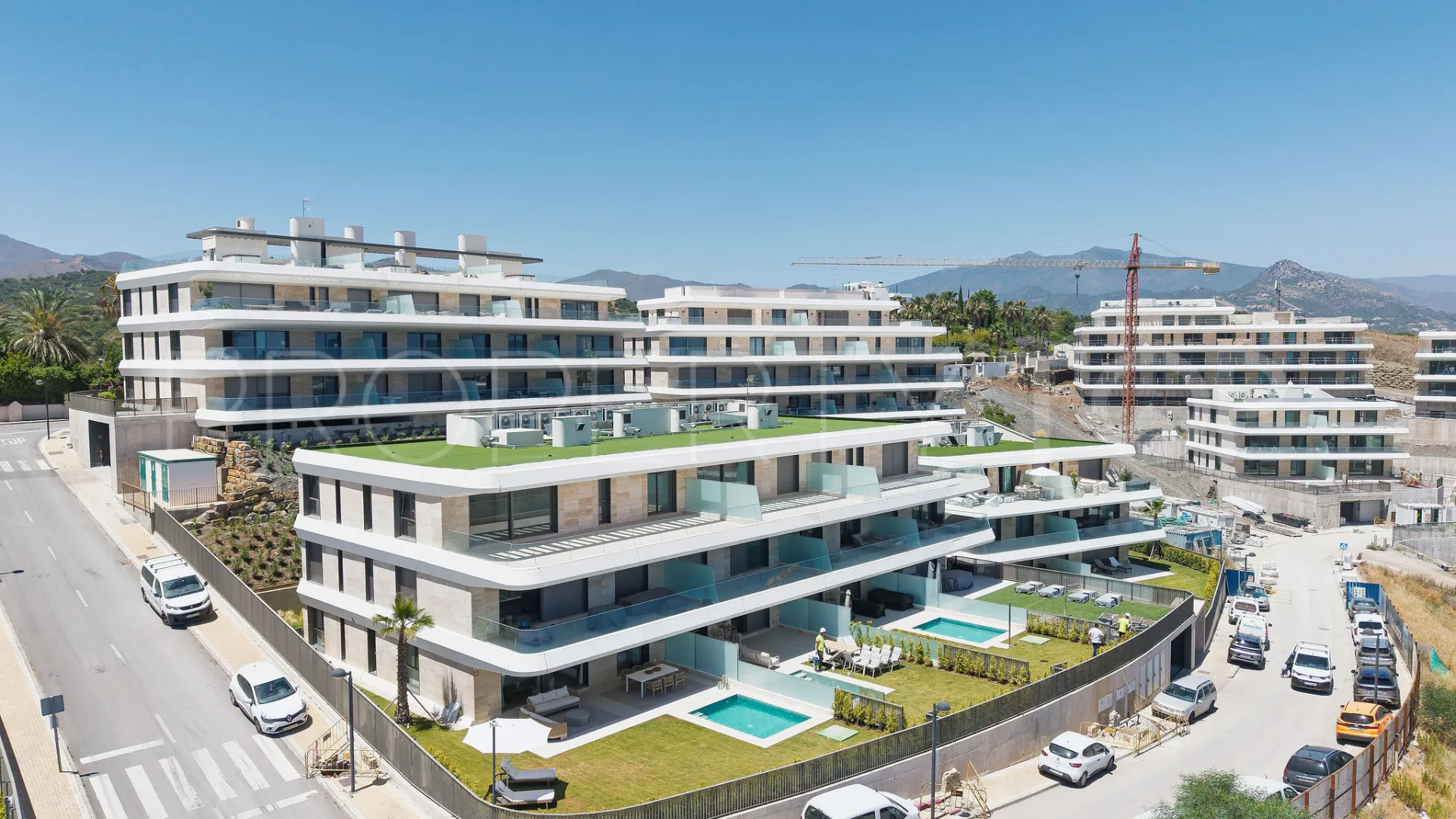 Buy Selwo ground floor apartment with 3 bedrooms
