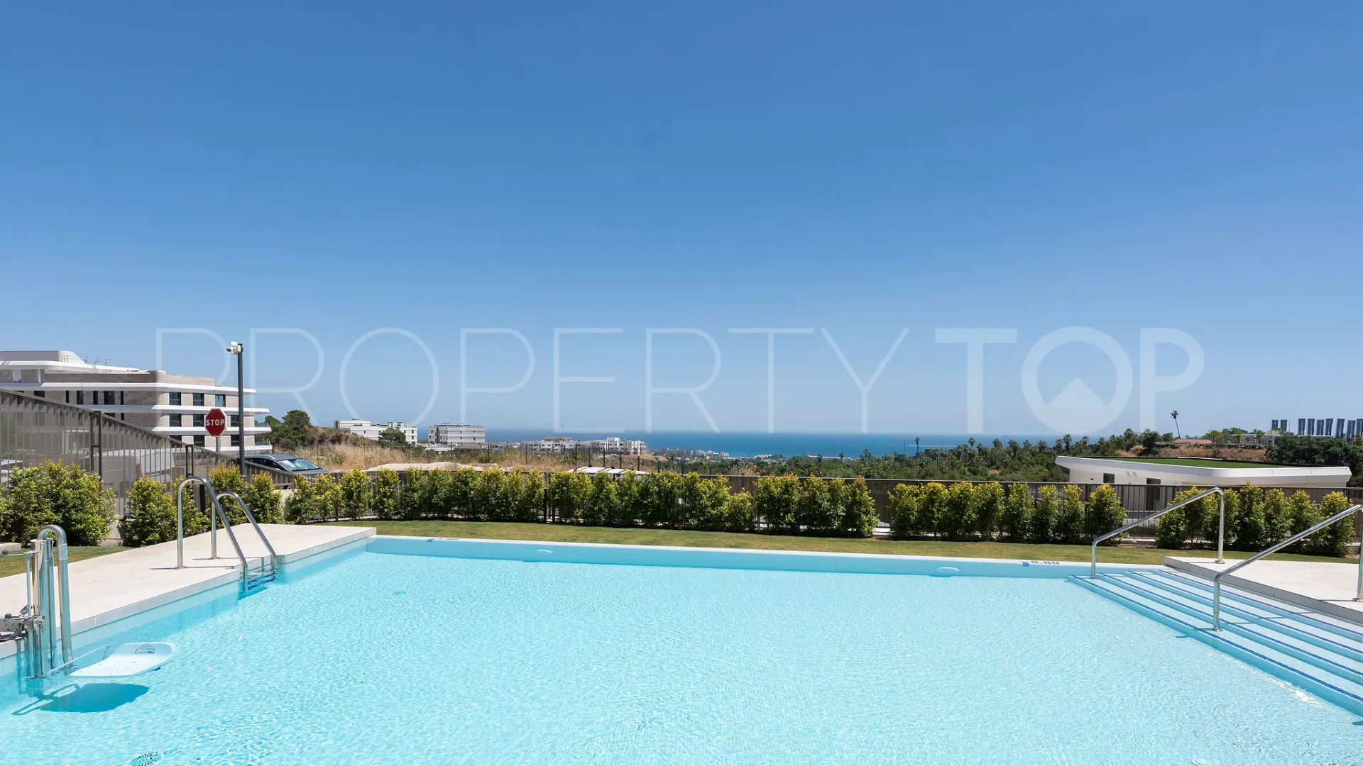 Buy Selwo ground floor apartment with 3 bedrooms