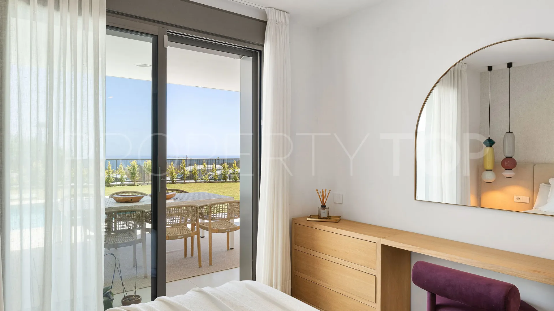 Buy Selwo ground floor apartment with 3 bedrooms