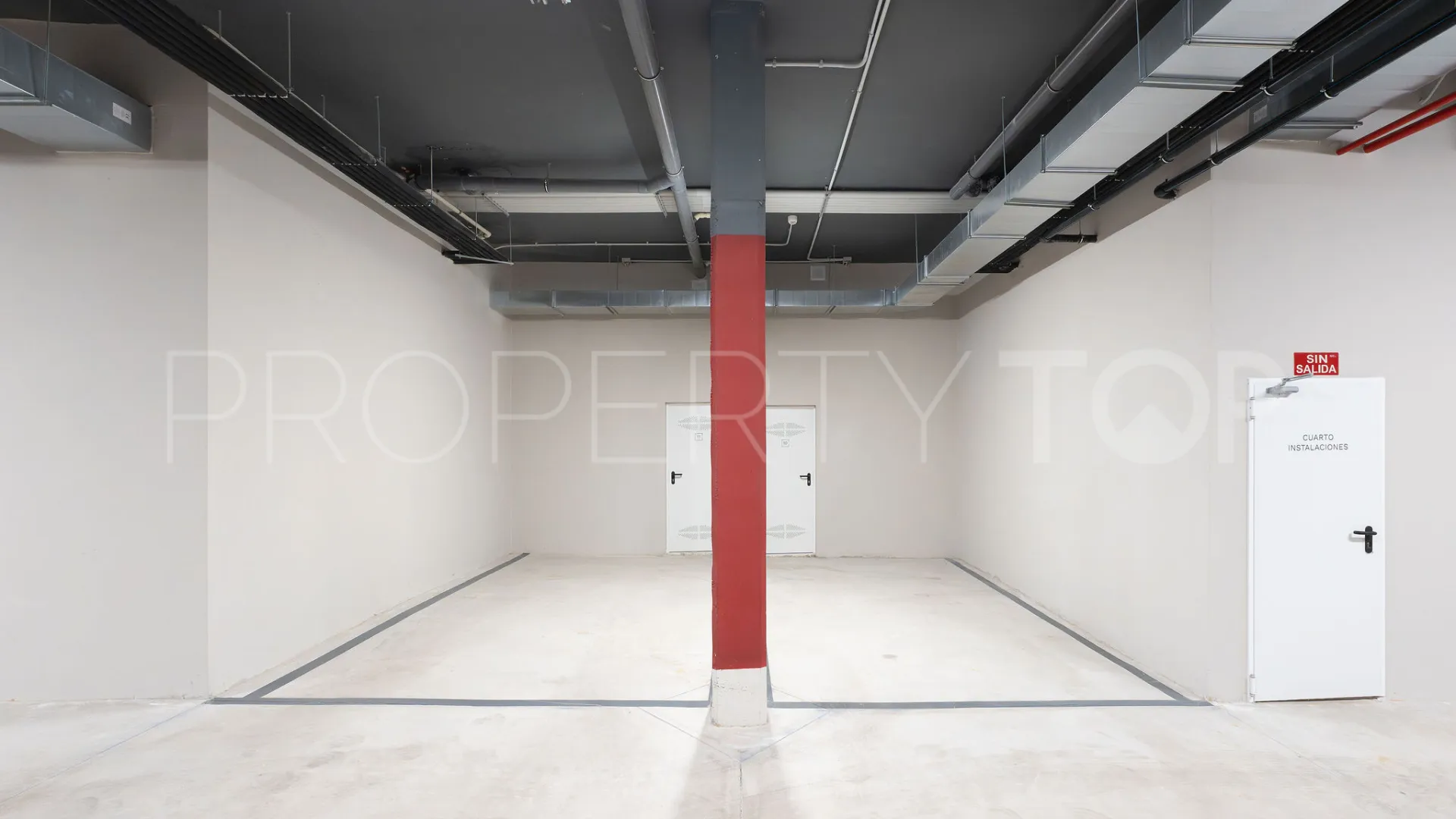 Buy Selwo ground floor apartment with 3 bedrooms