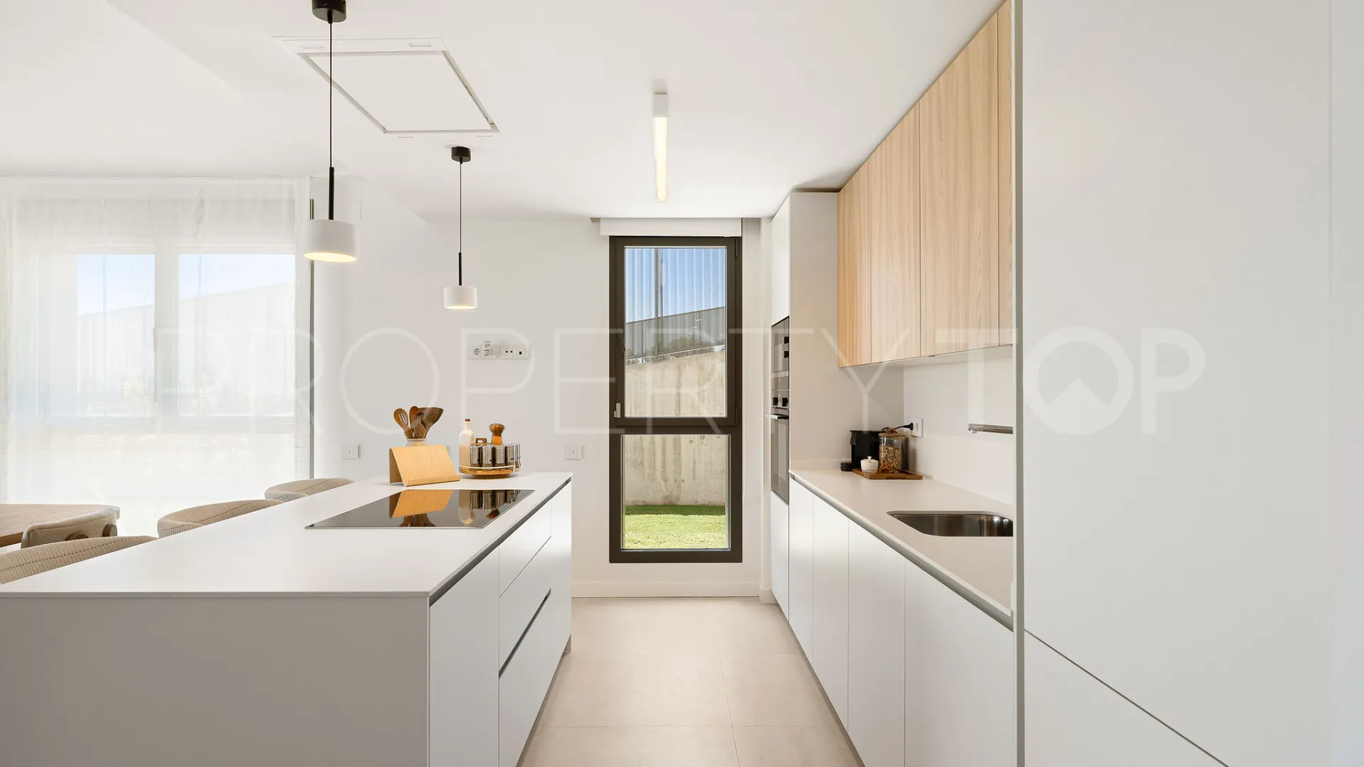 Buy Selwo ground floor apartment with 3 bedrooms