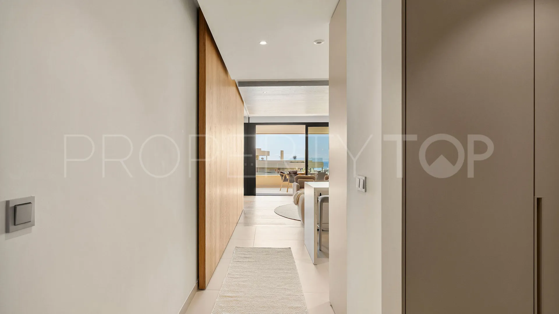 Se vende apartamento de 2 dormitorios en El Higueron