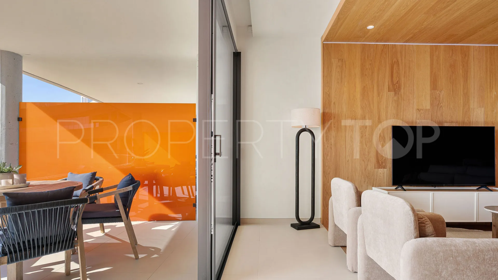 Se vende apartamento de 2 dormitorios en El Higueron
