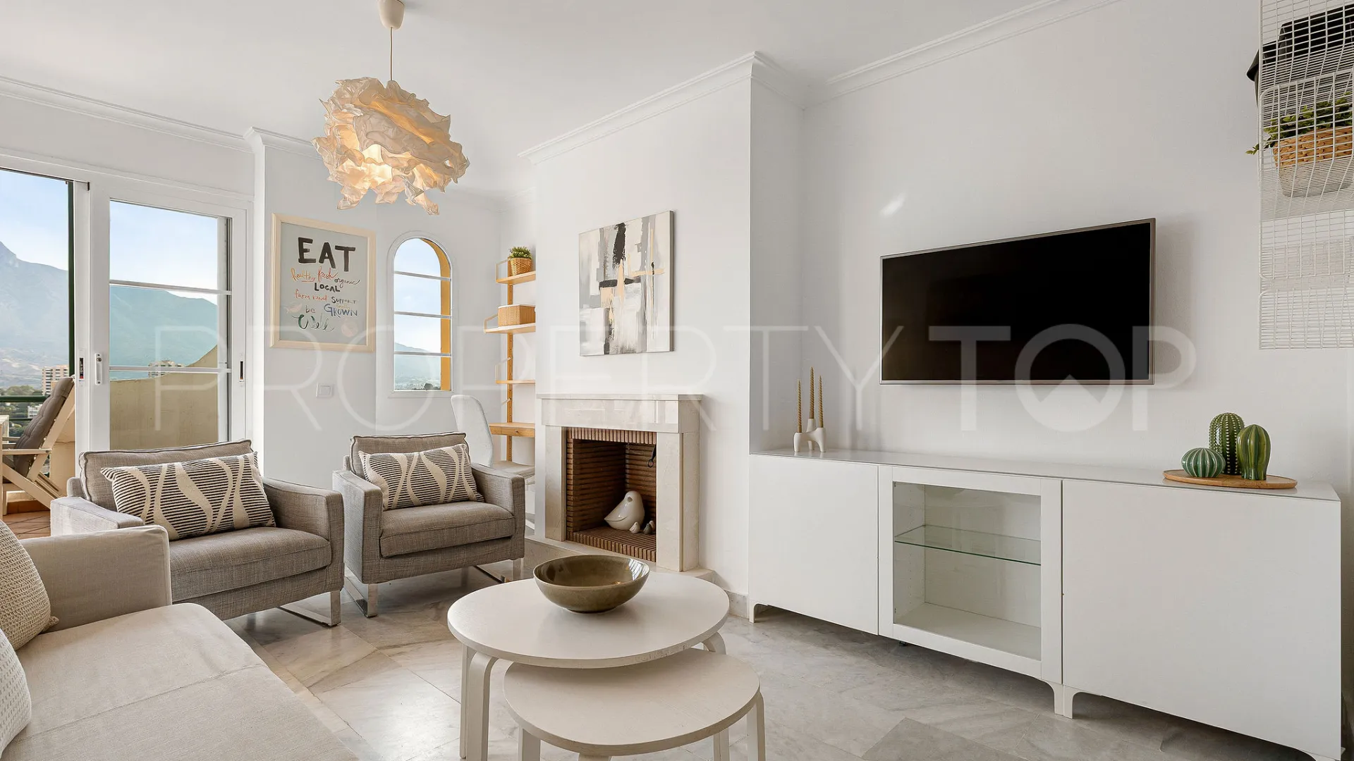 Apartamento en venta en Señorio de Aloha de 2 dormitorios
