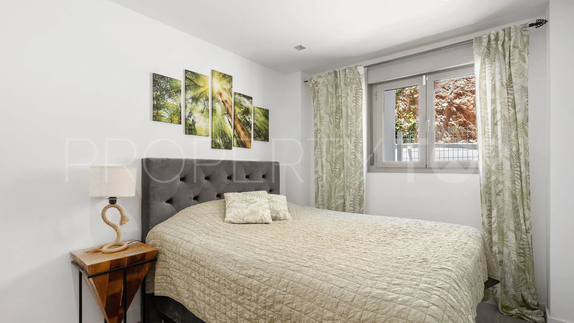 Buy 3 bedrooms ground floor apartment in Benalmadena Pueblo