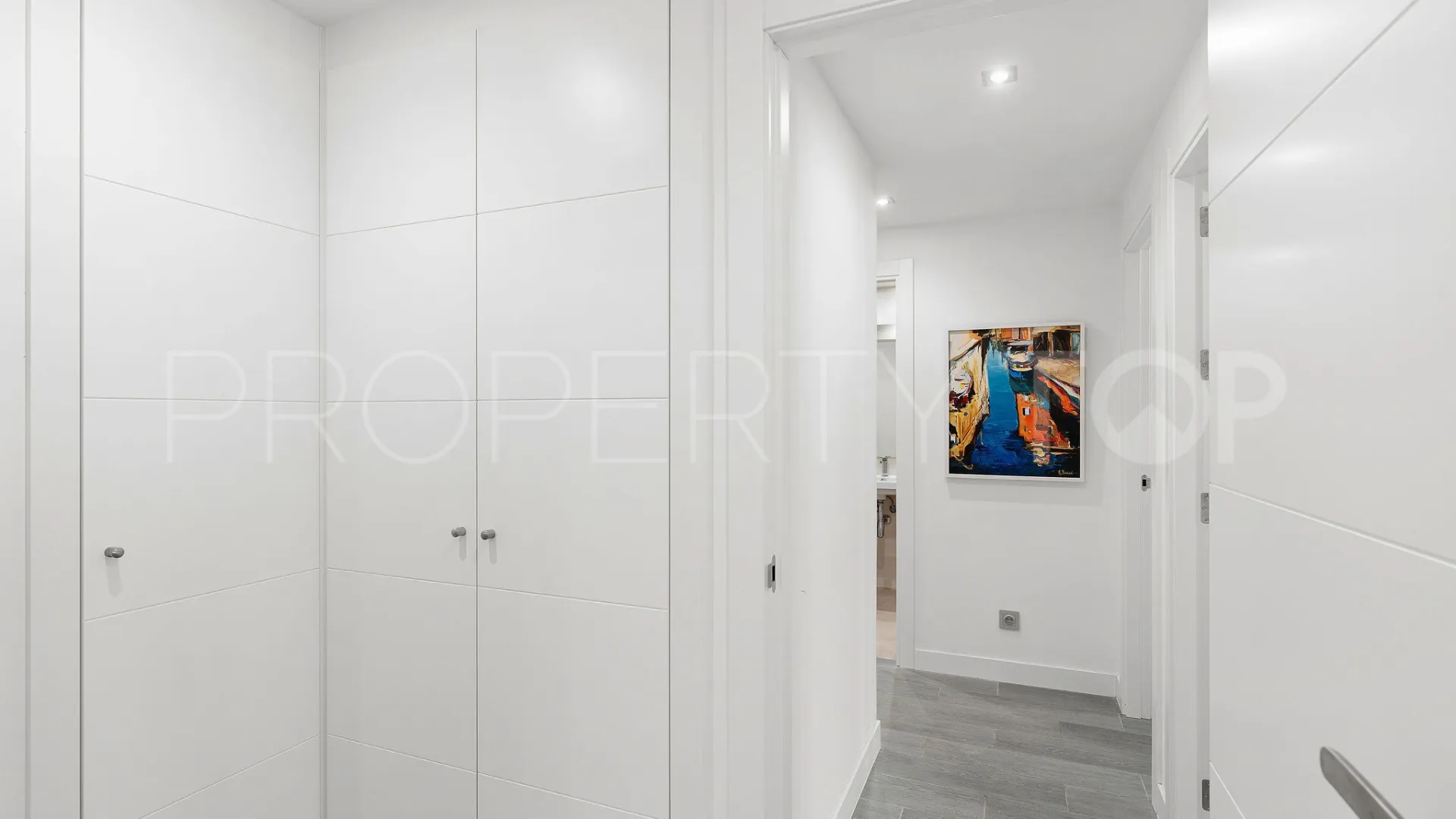 Buy 3 bedrooms ground floor apartment in Benalmadena Pueblo