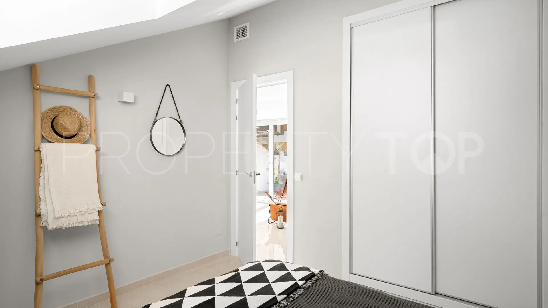 Atico duplex en venta en Las Lolas