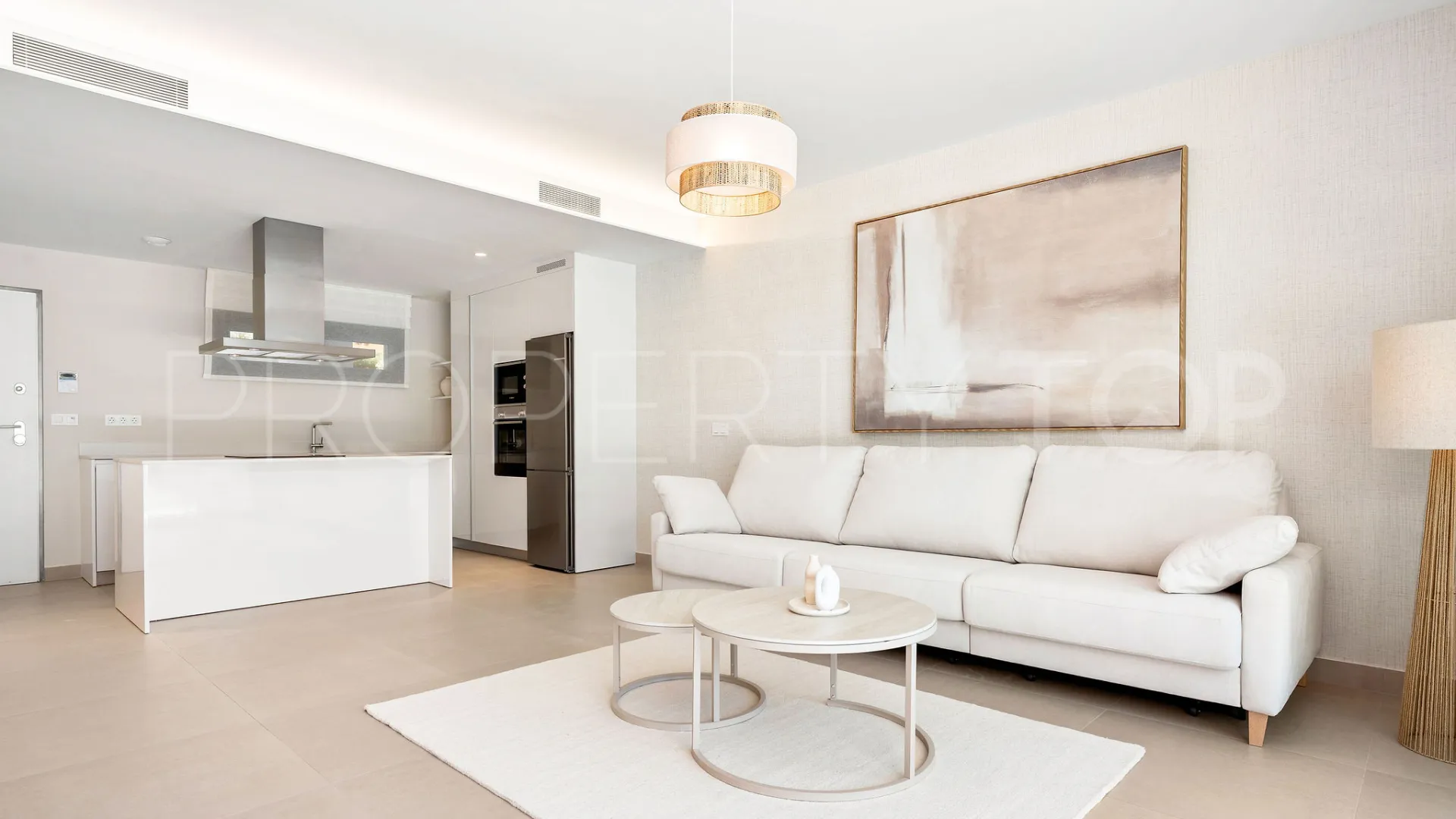 For sale ground floor apartment with 2 bedrooms in Los Altos de los Monteros