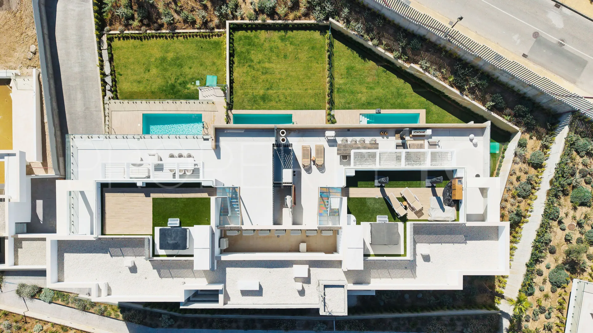 For sale ground floor apartment with 2 bedrooms in Los Altos de los Monteros
