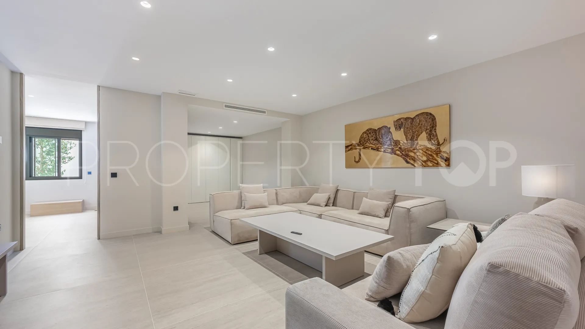For sale house in El Rosario with 4 bedrooms