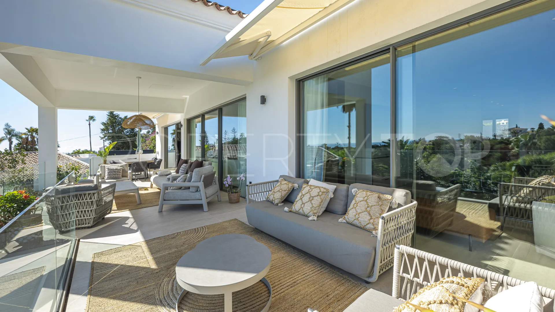 For sale house in El Rosario with 4 bedrooms
