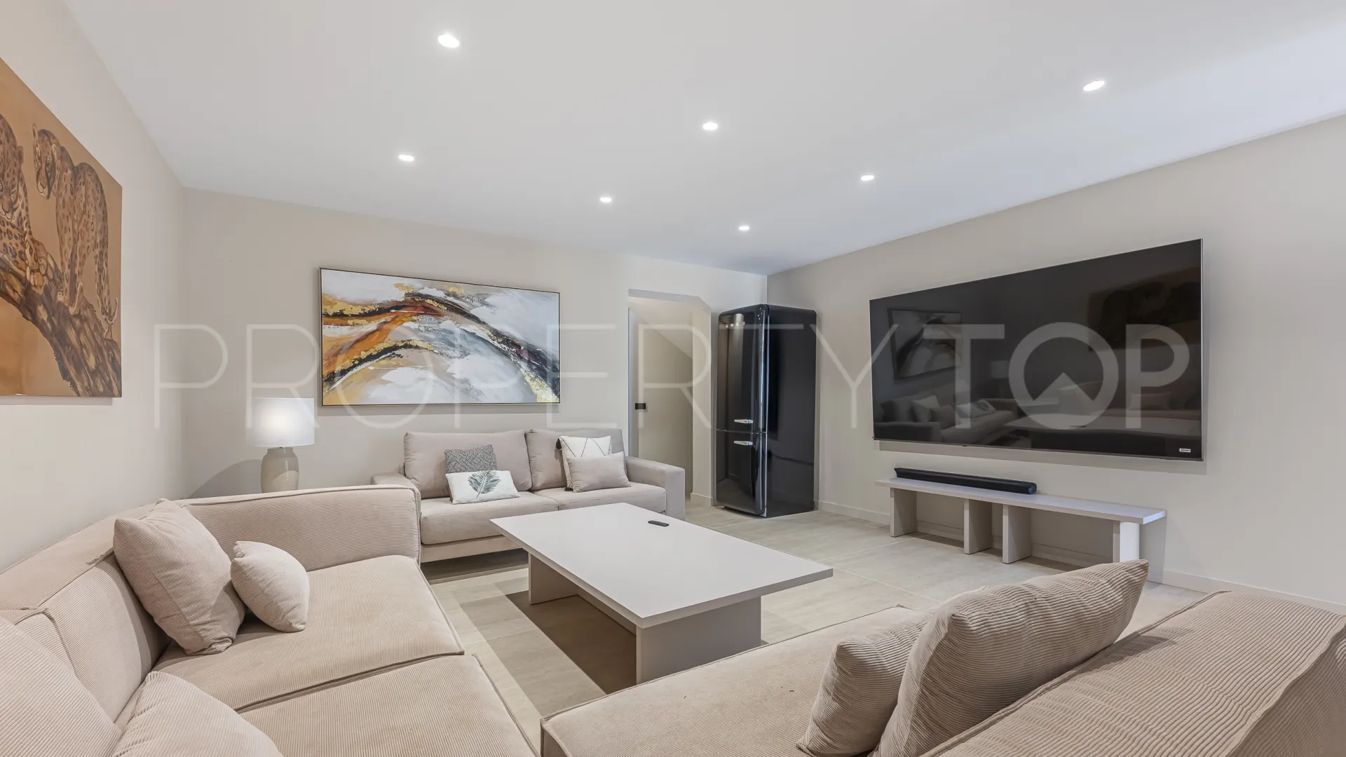 For sale house in El Rosario with 4 bedrooms
