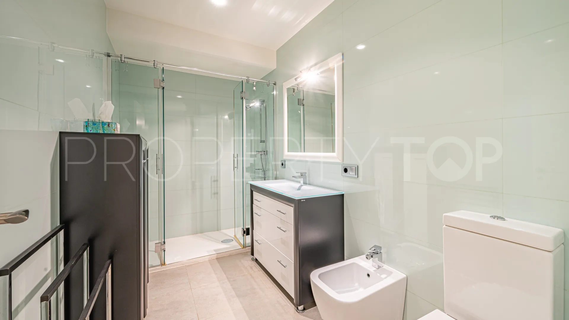7 bedrooms town house for sale in Coto Real
