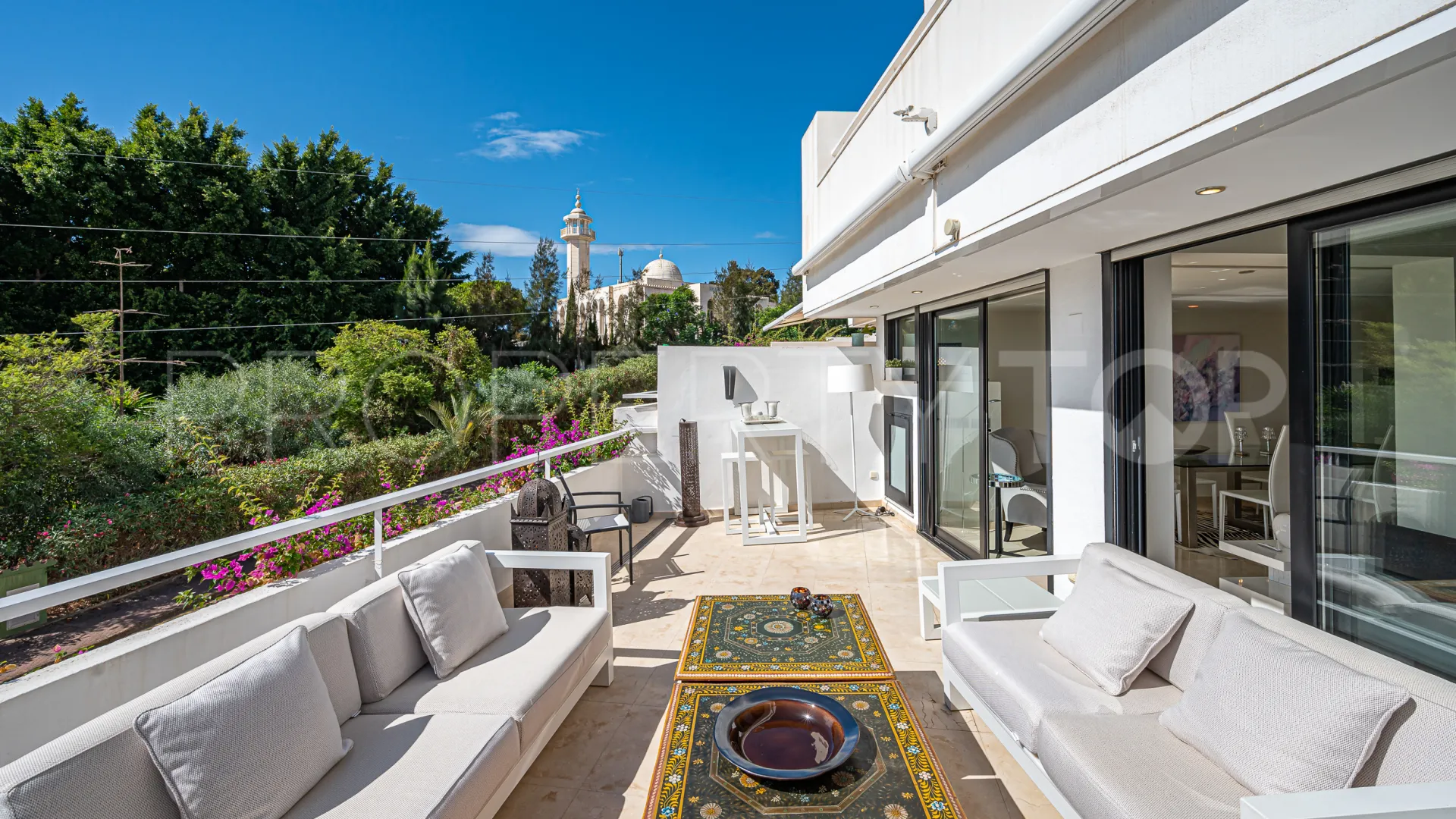 7 bedrooms town house for sale in Coto Real