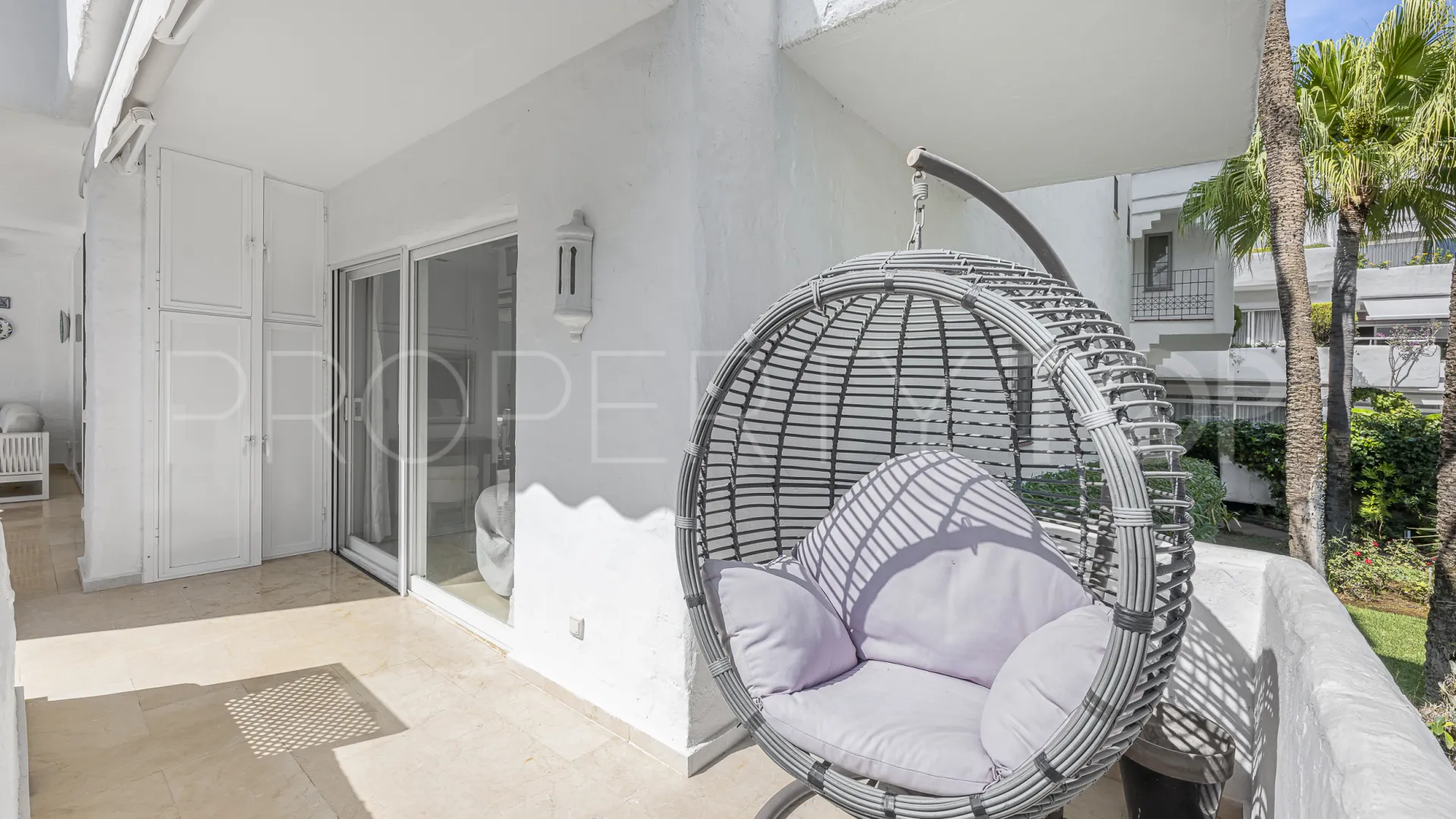 For sale 3 bedrooms apartment in Alhambra del Mar