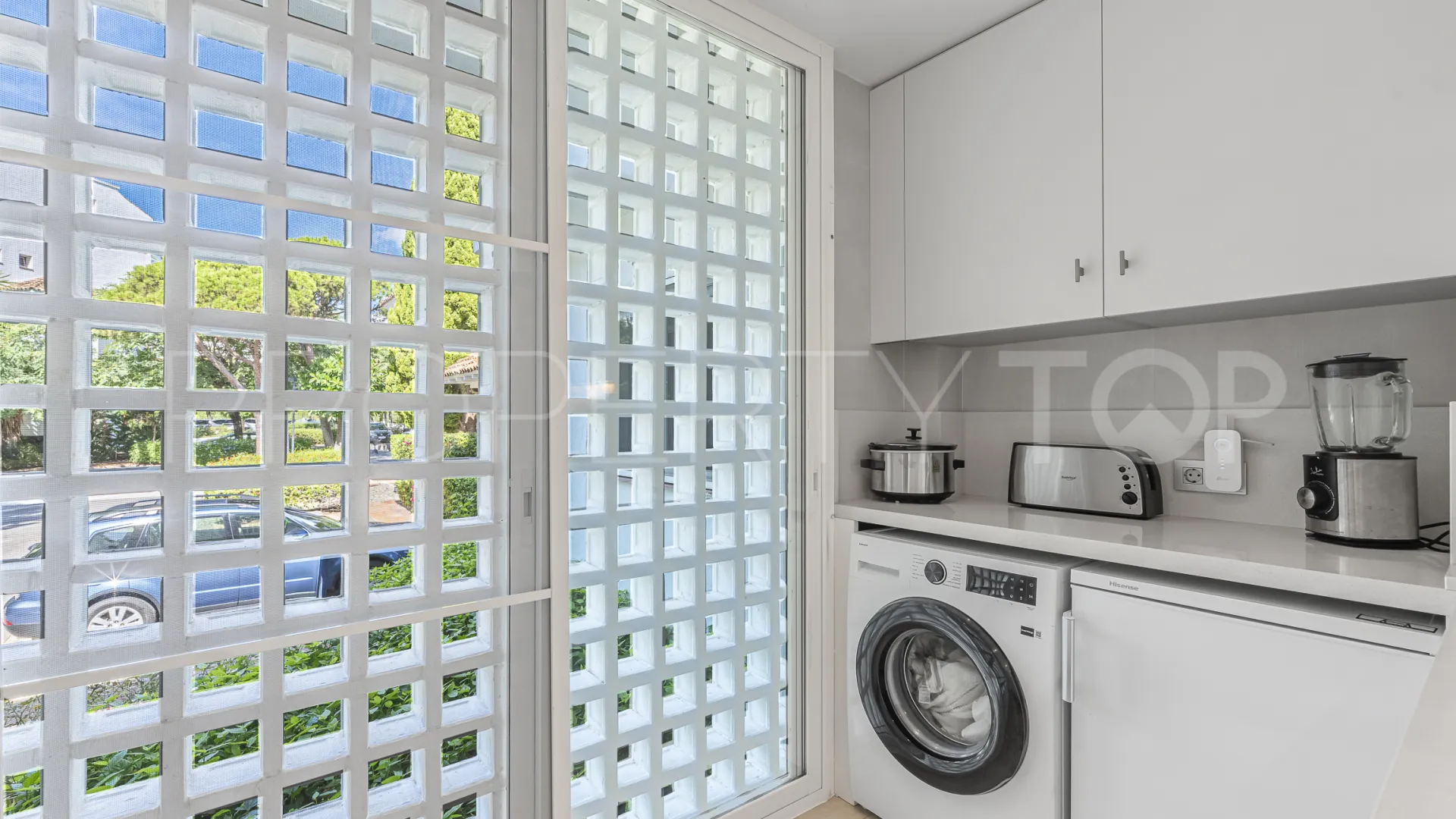 For sale 3 bedrooms apartment in Alhambra del Mar